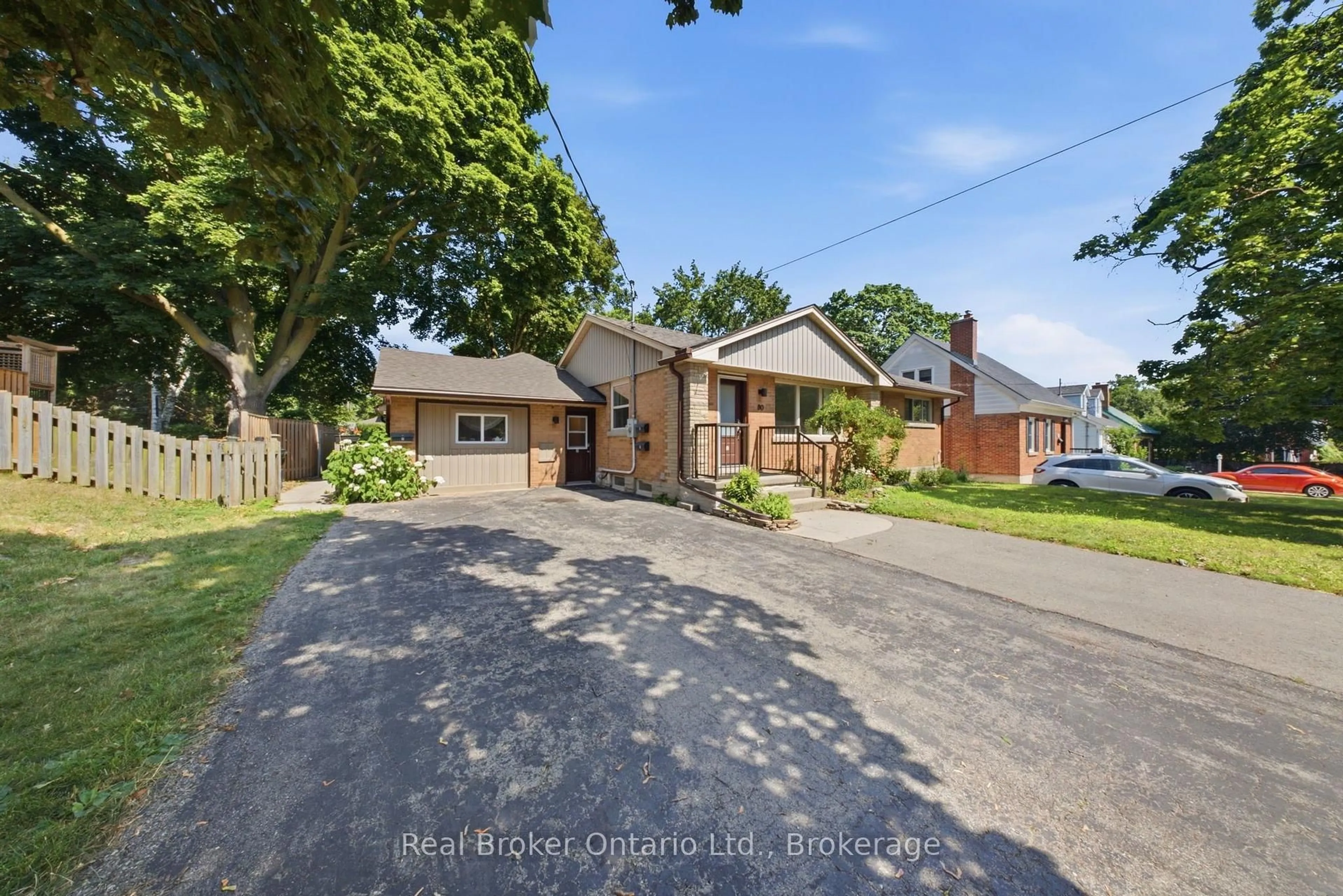 A pic from outside/outdoor area/front of a property/back of a property/a pic from drone, street for 80 Jackson Ave, Kitchener Ontario N2H 3P1