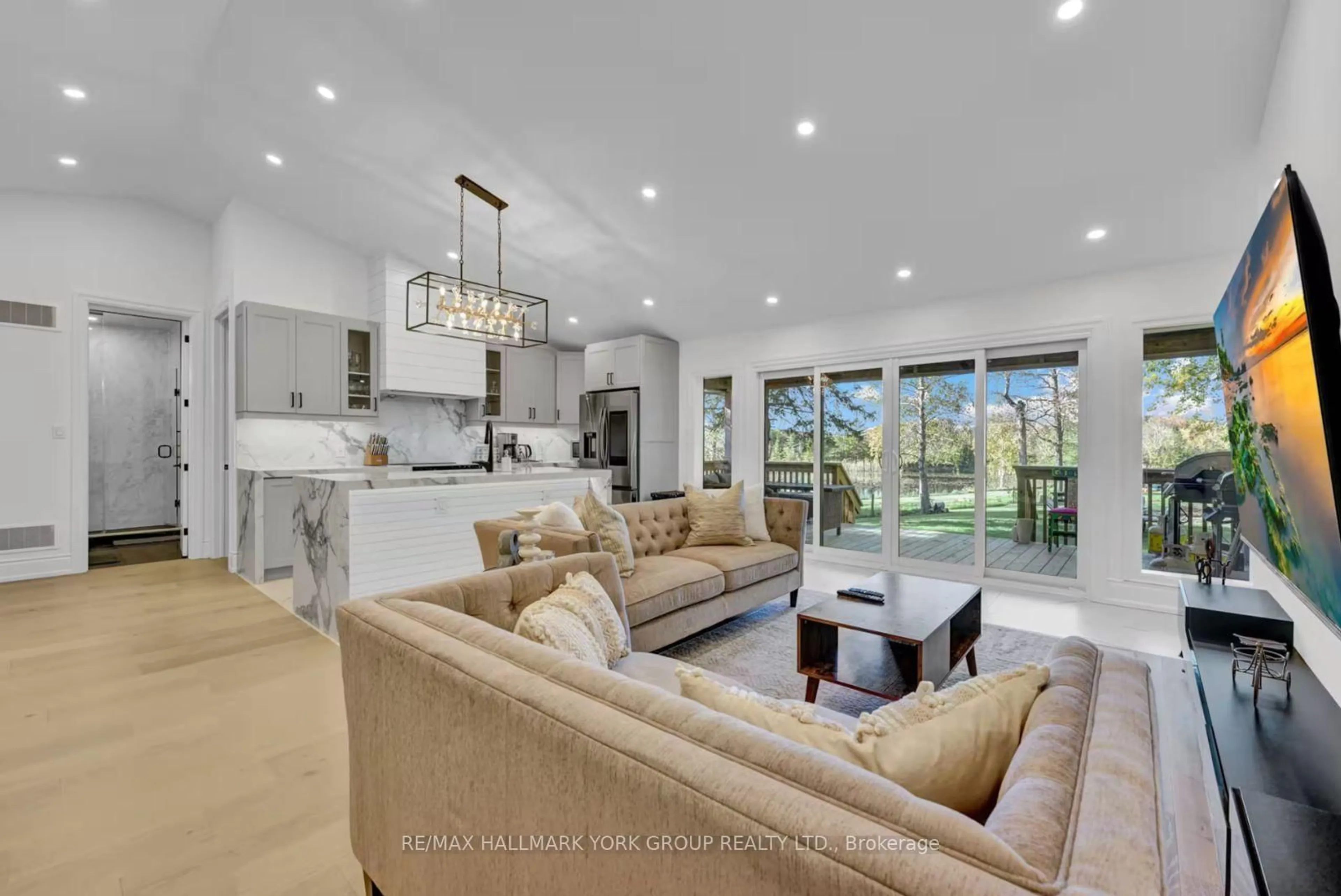 Open concept kitchen, ceramic/tile floor for 25 Driftwood Shores, Kawartha Lakes Ontario K0M 2B0