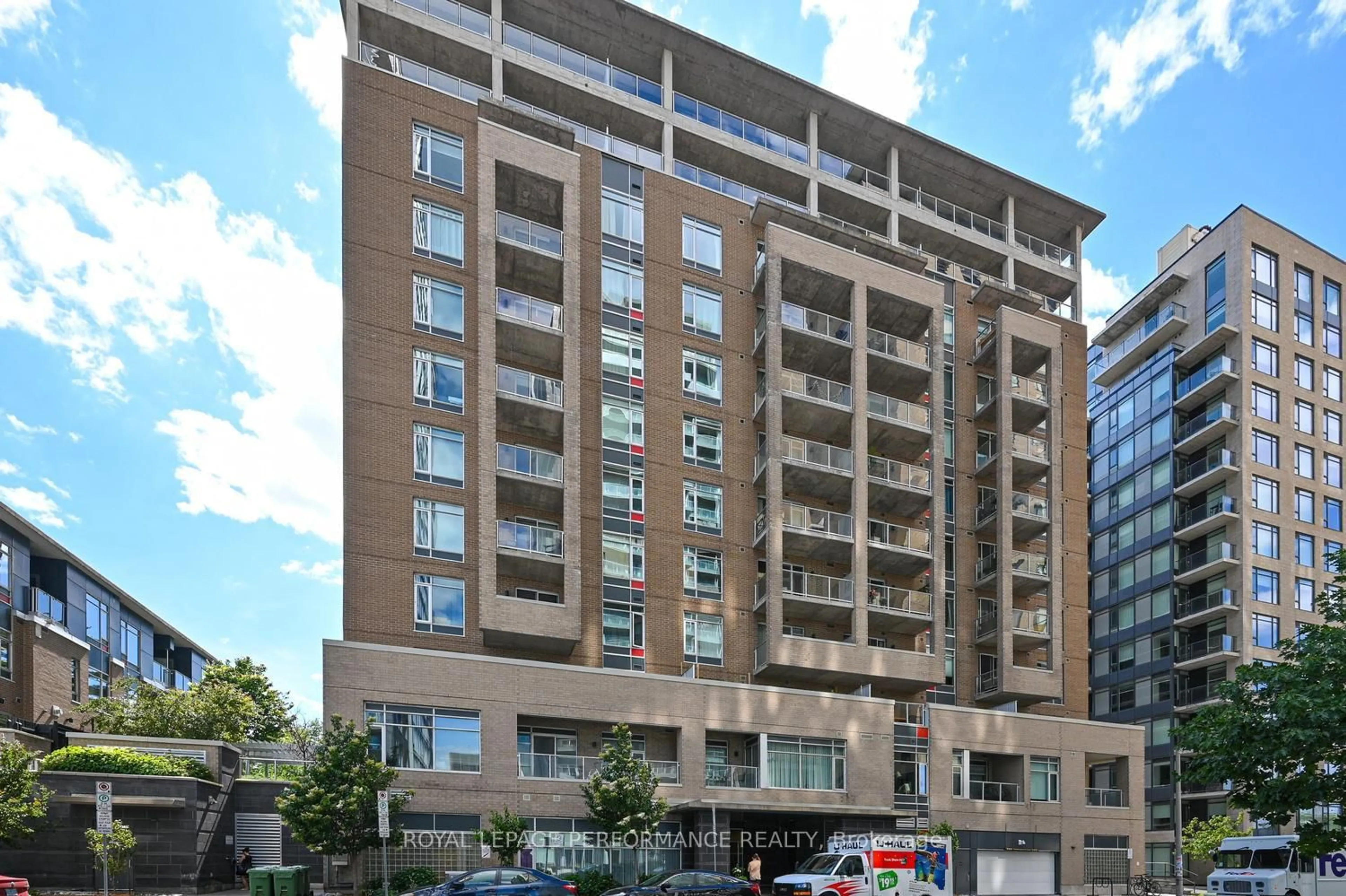 Unknown for 100 Champagne Ave #903, Ottawa Ontario K1S 4P4