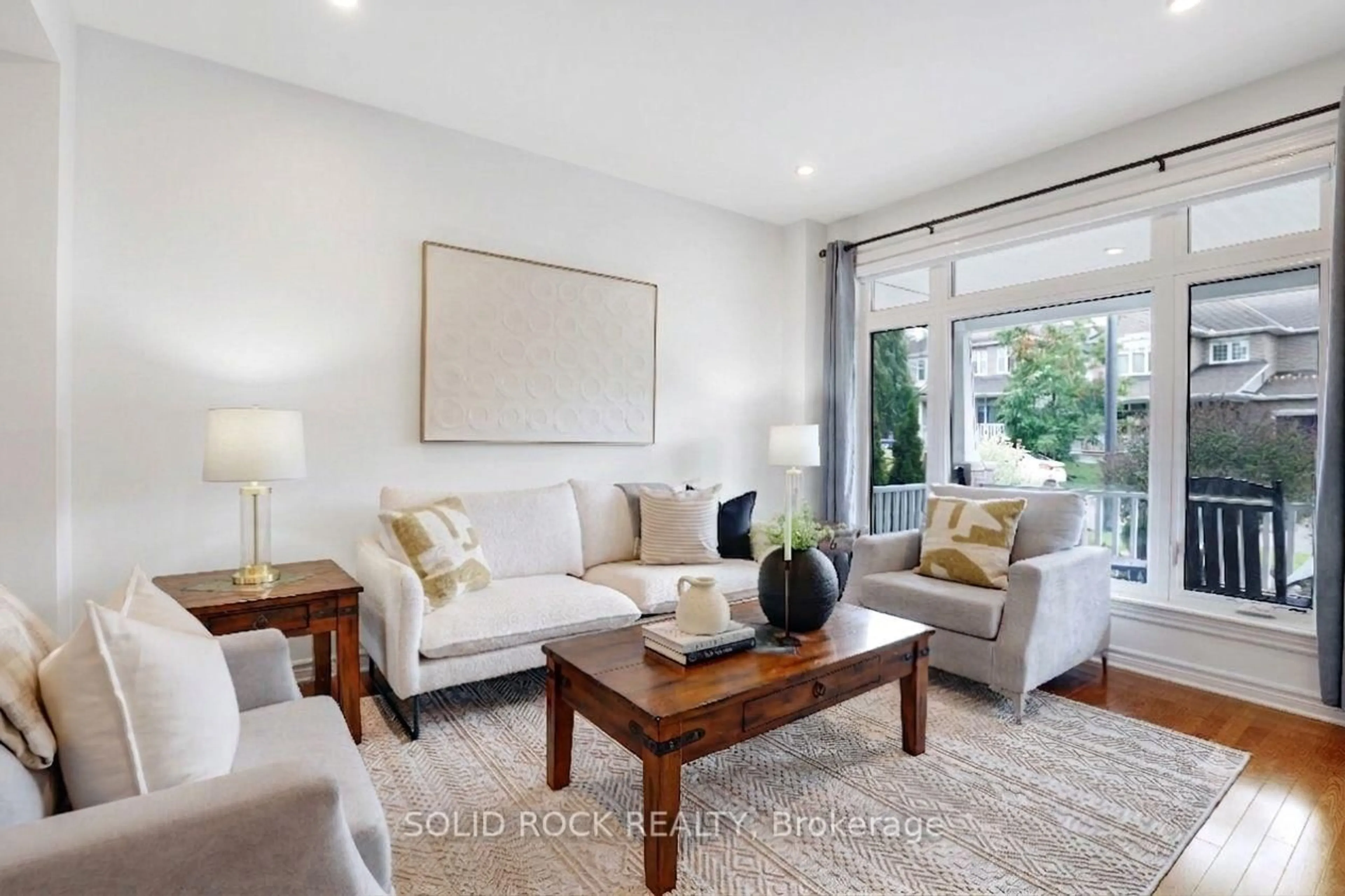 Living room with furniture, unknown for 703 Mashkig Ave, Ottawa Ontario K4A 0Y7