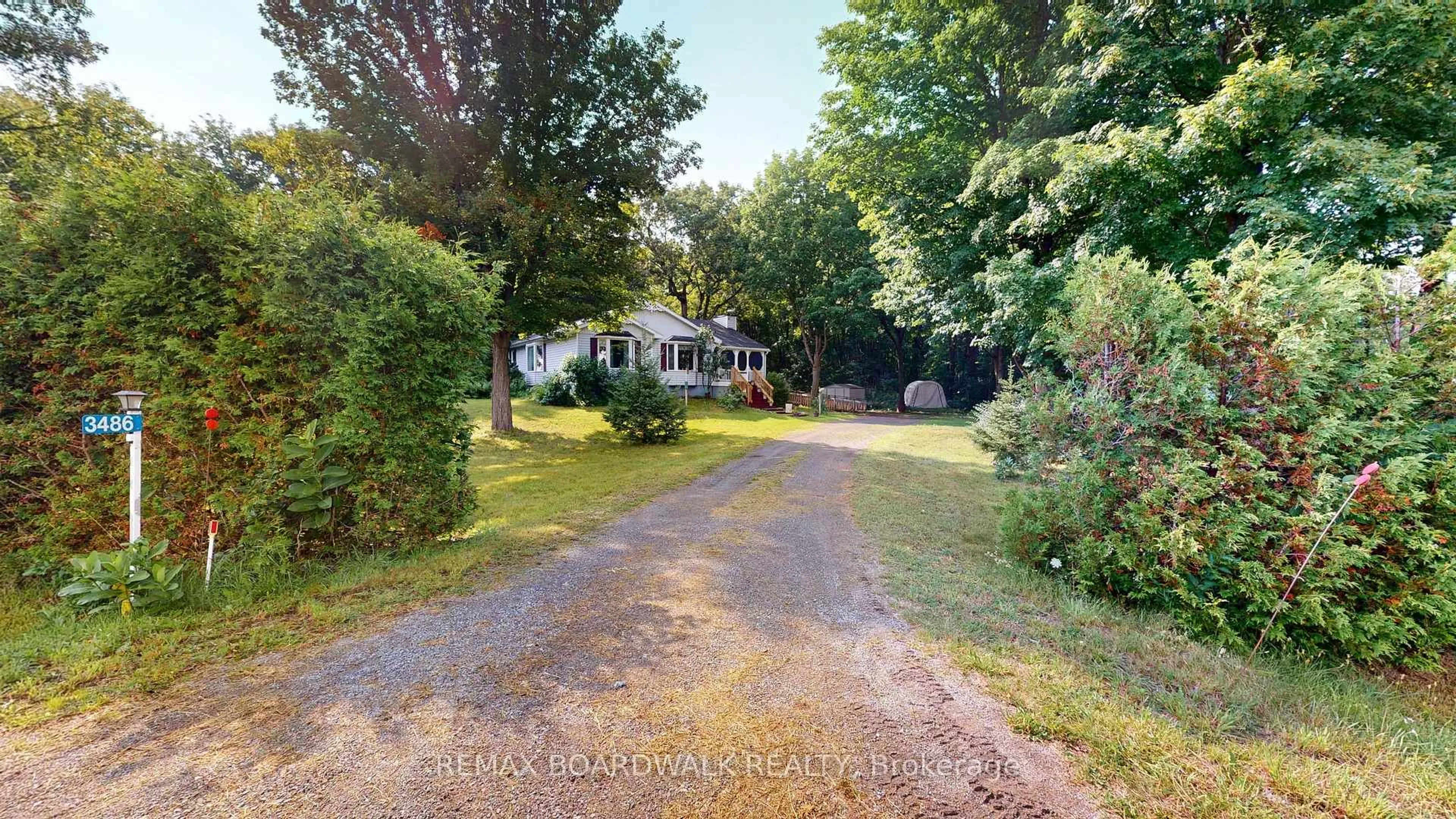 A pic from outside/outdoor area/front of a property/back of a property/a pic from drone, street for 3486 County 26 Rd, Augusta Ontario K0E 1T0