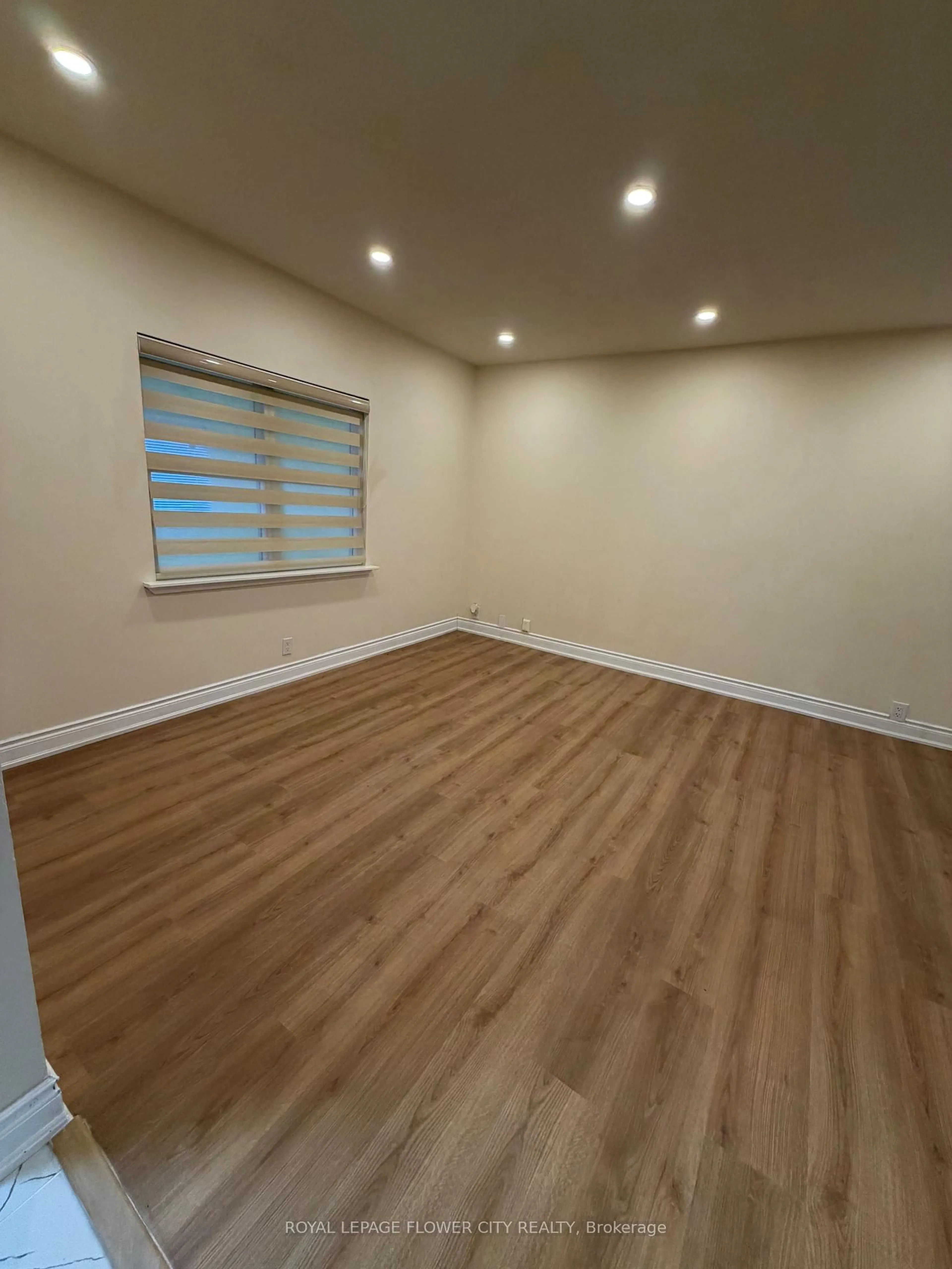 A pic of a room for 36 St Georges Ave, Sault Ste Marie Ontario P6B 1W7