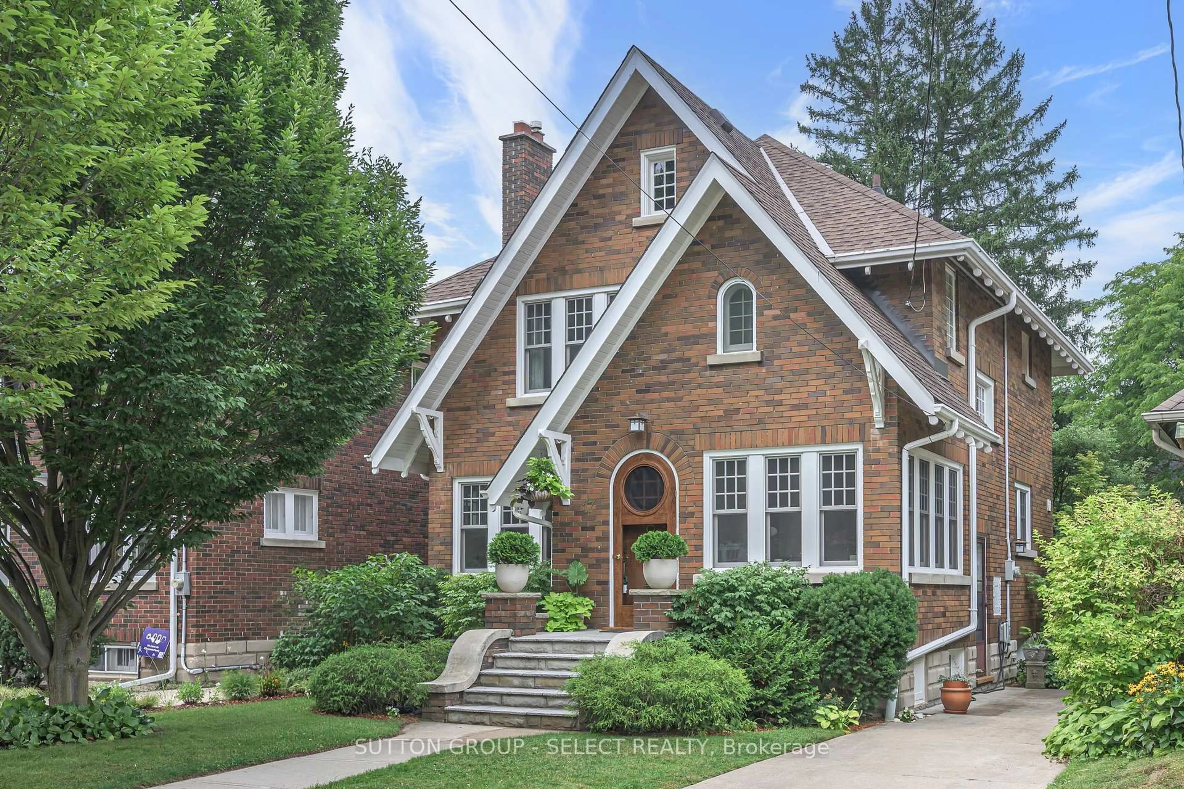 Home with brick exterior material, street for 17 Willingdon Ave, London East Ontario N6A 3Y5