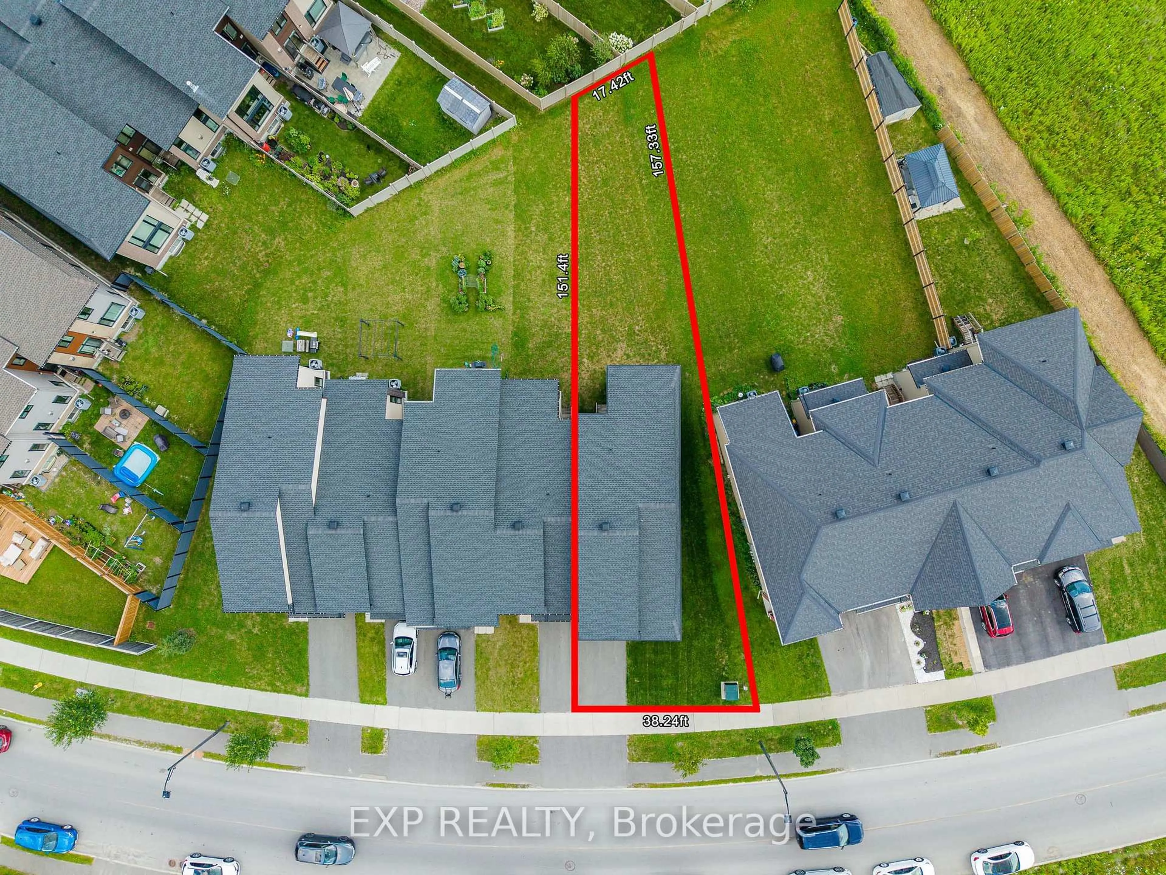 A pic from outside/outdoor area/front of a property/back of a property/a pic from drone, street for 4954 Abbott St, Ottawa Ontario K2V 0M6