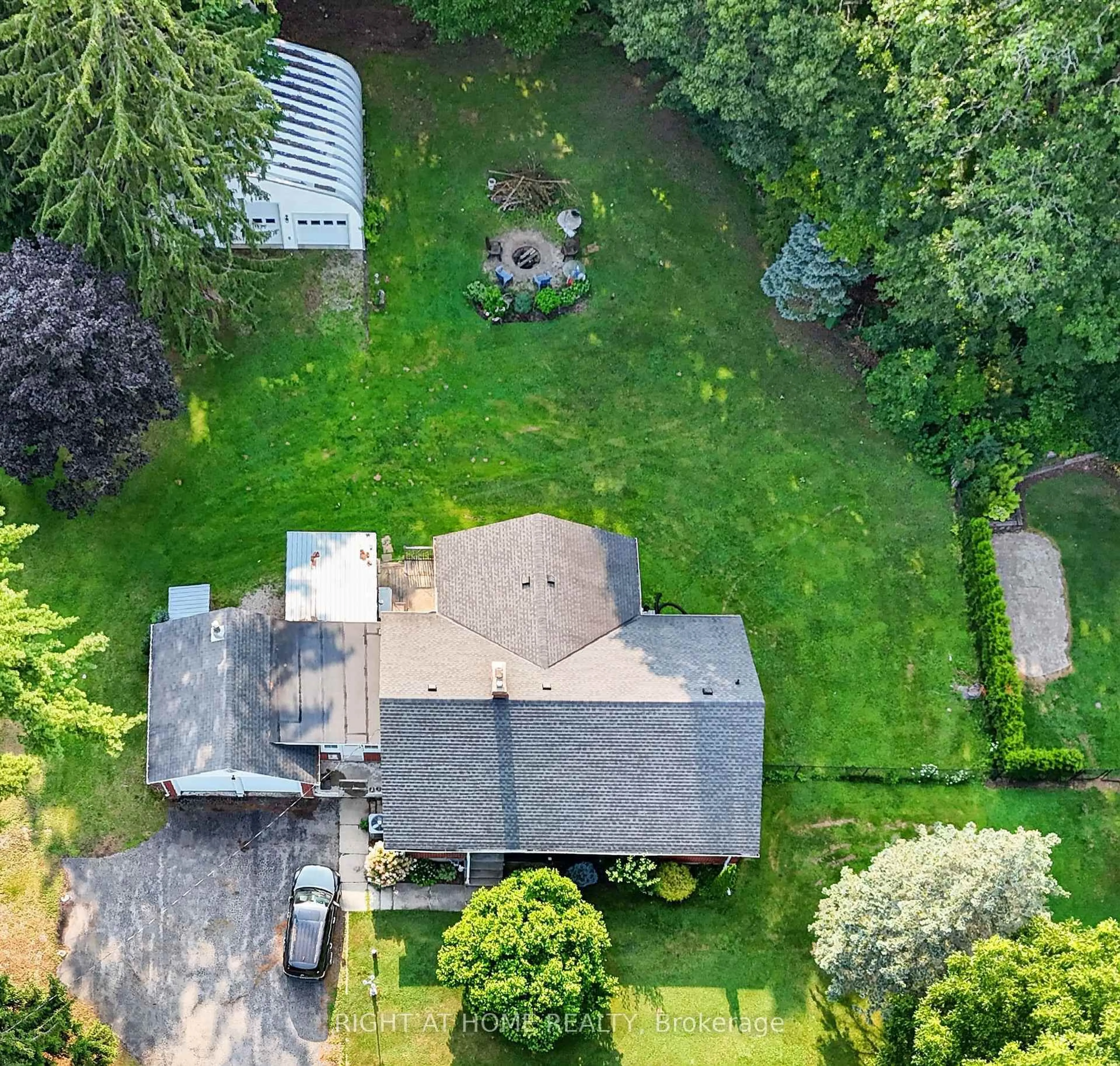 A pic from outside/outdoor area/front of a property/back of a property/a pic from drone, street for 6297 Sunset Rd, Central Elgin Ontario N0L 2L0
