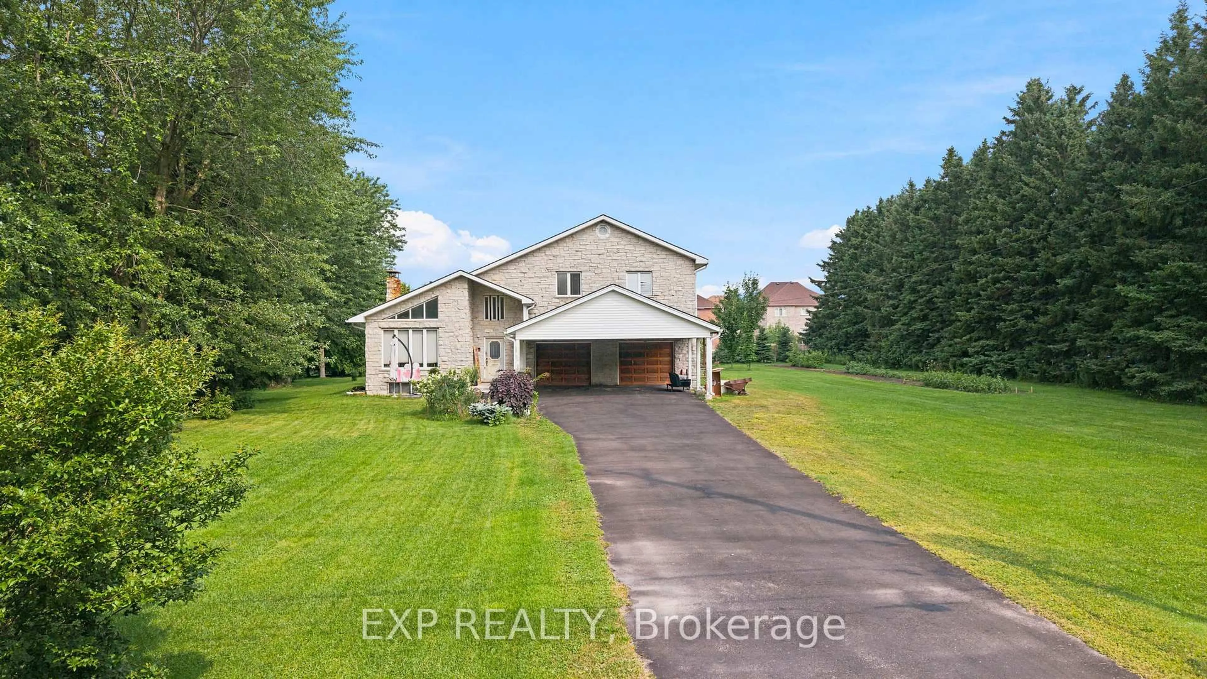 A pic from outside/outdoor area/front of a property/back of a property/a pic from drone, unknown for 104 Sideroad 18 Rd, Centre Wellington Ontario N1M 2W3