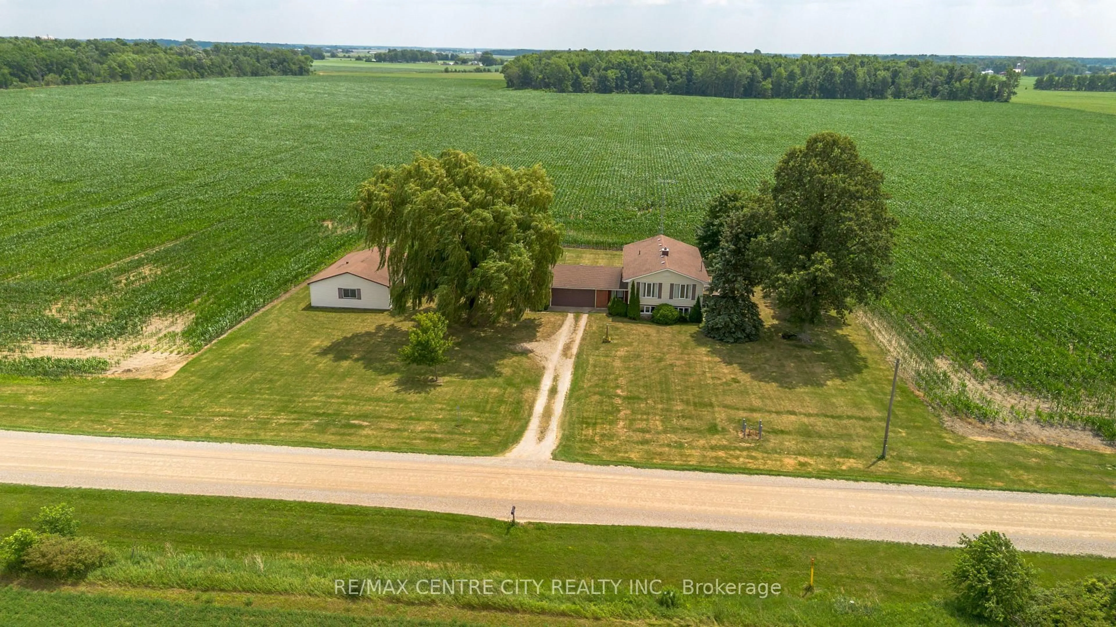 A pic from outside/outdoor area/front of a property/back of a property/a pic from drone, water/lake/river/ocean view for 4943 Falconbridge Dr, Southwest Middlesex Ontario N0L 1A0