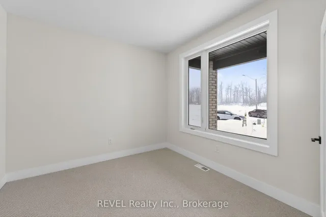 32 Anchor Rd, Thorold 5