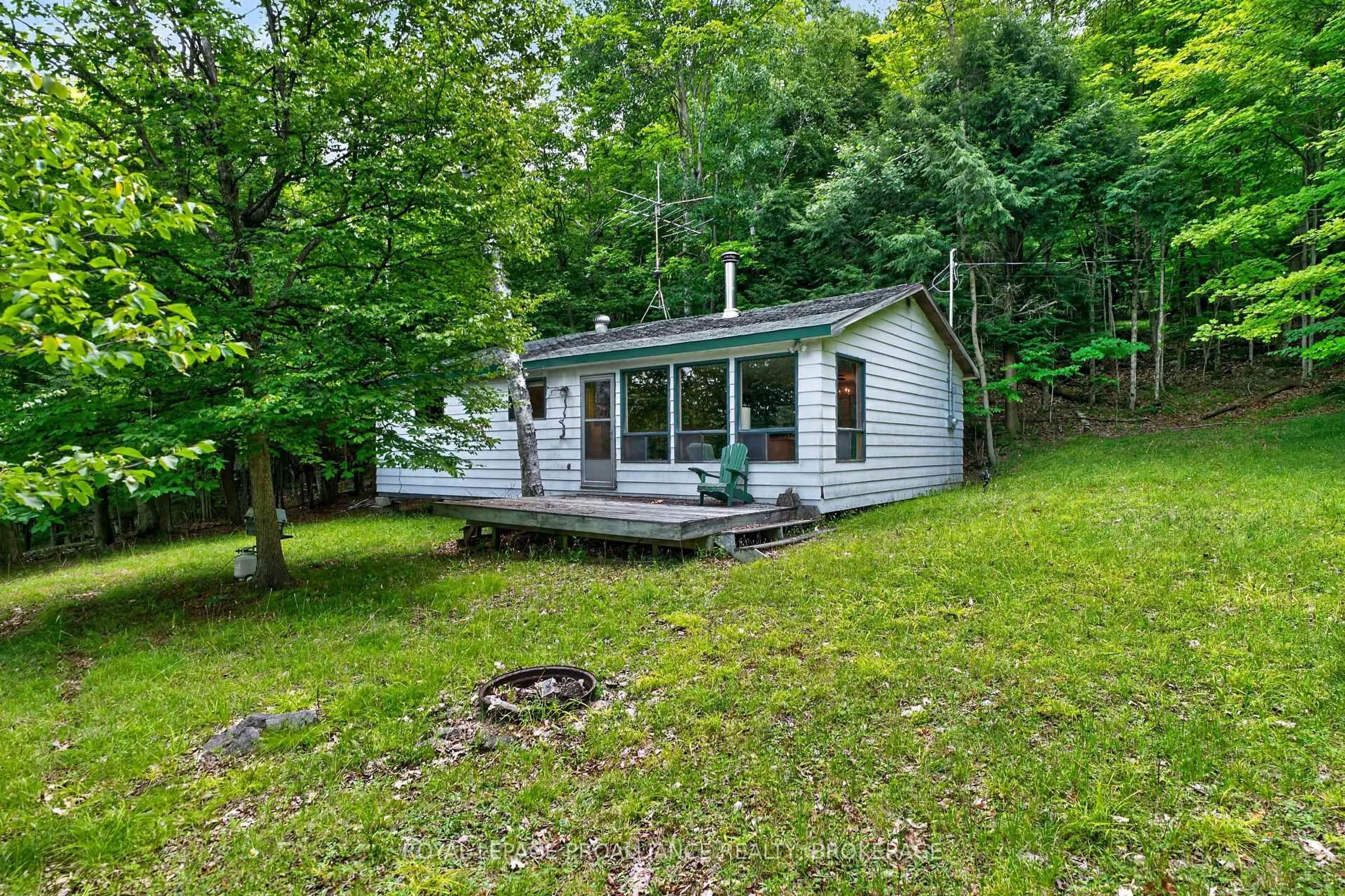 Shed for 119 Cliff View Lane, Westport Ontario K0G 1X0