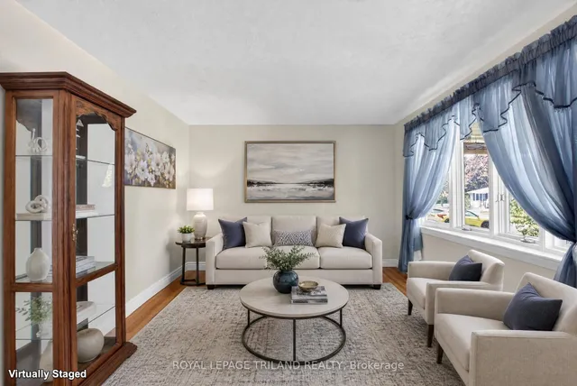 7 THOMPSON Ave, St. Thomas 5
