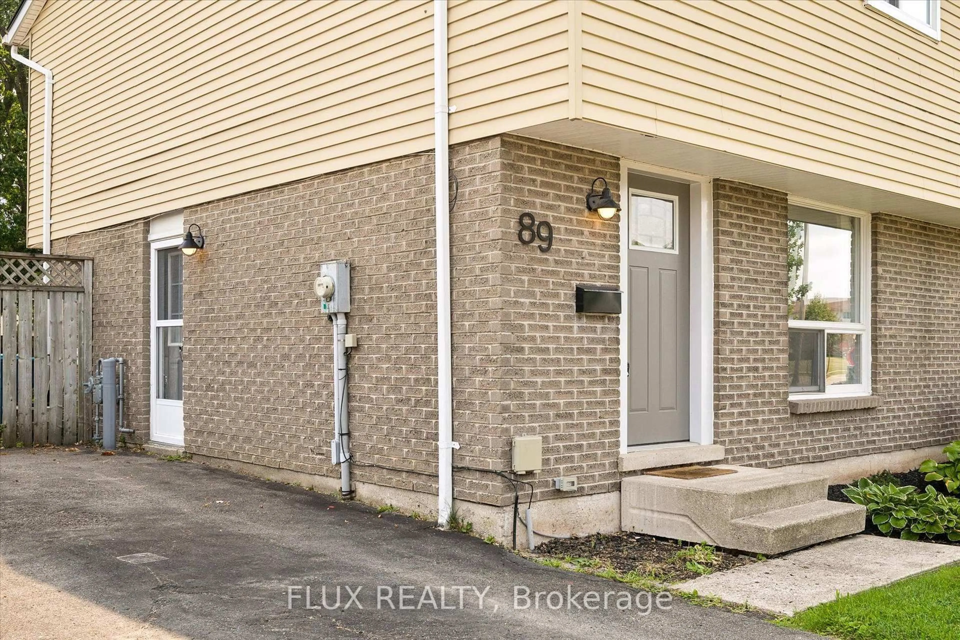 Unknown for 89 Maple Ave, Stratford Ontario N5A 7G8