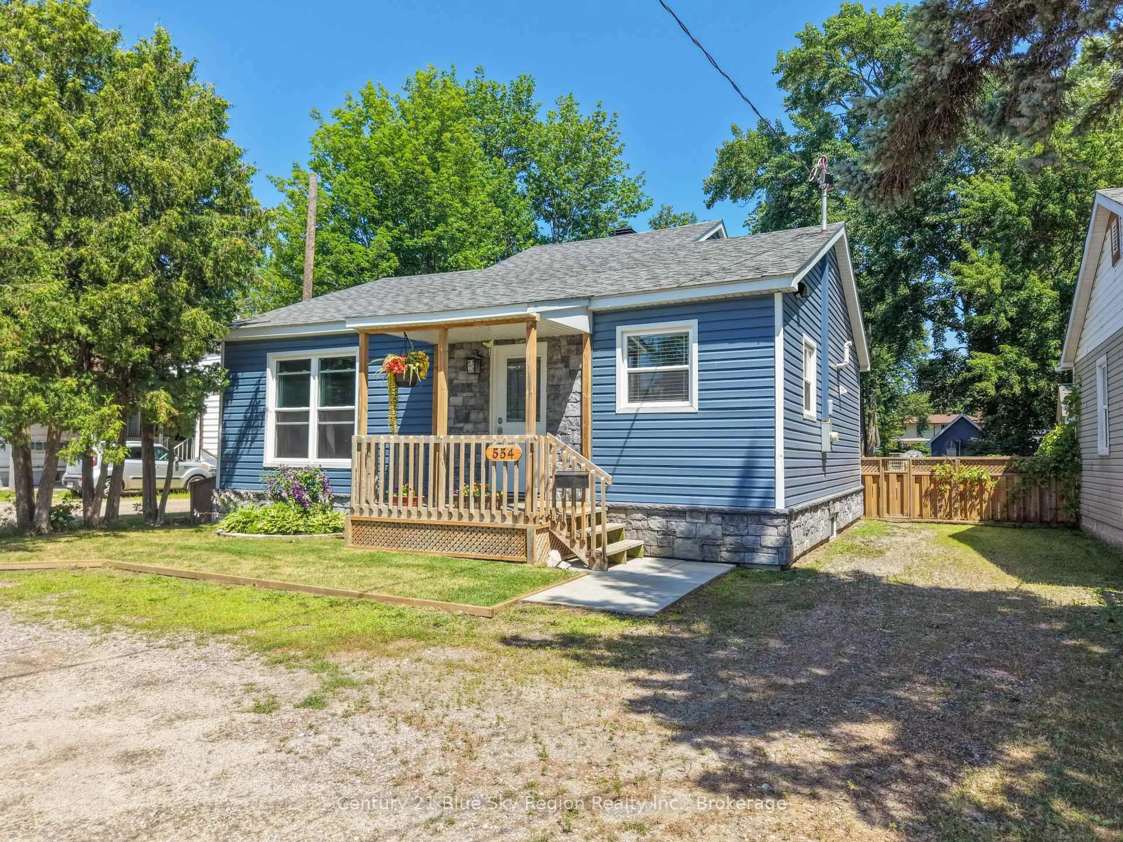 Unknown for 554 Lakeshore Dr, North Bay Ontario P1A 2E6