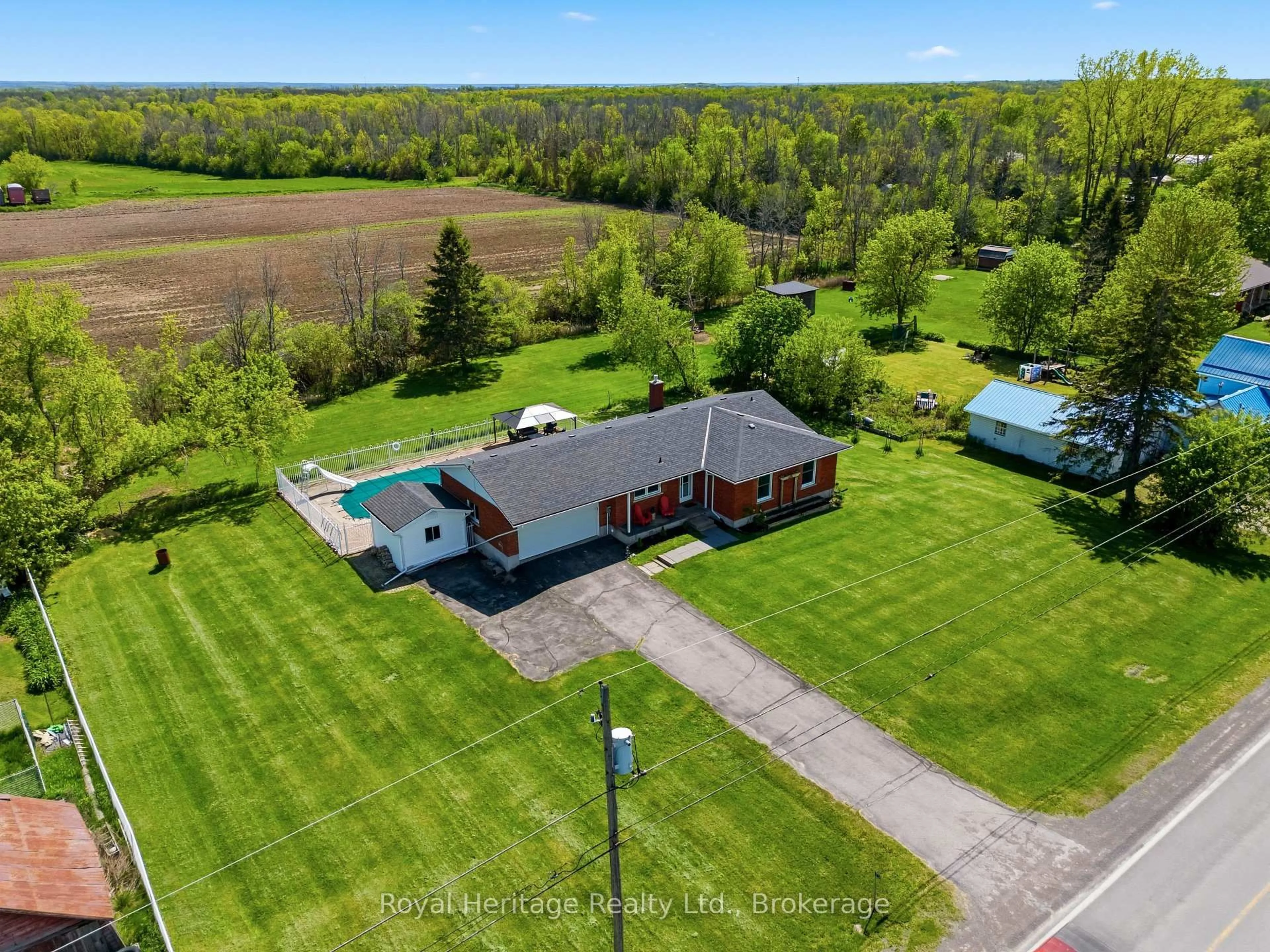 A pic from outside/outdoor area/front of a property/back of a property/a pic from drone, water/lake/river/ocean view for 834 Melrose Rd, Shannonville Ontario K0K 3A0