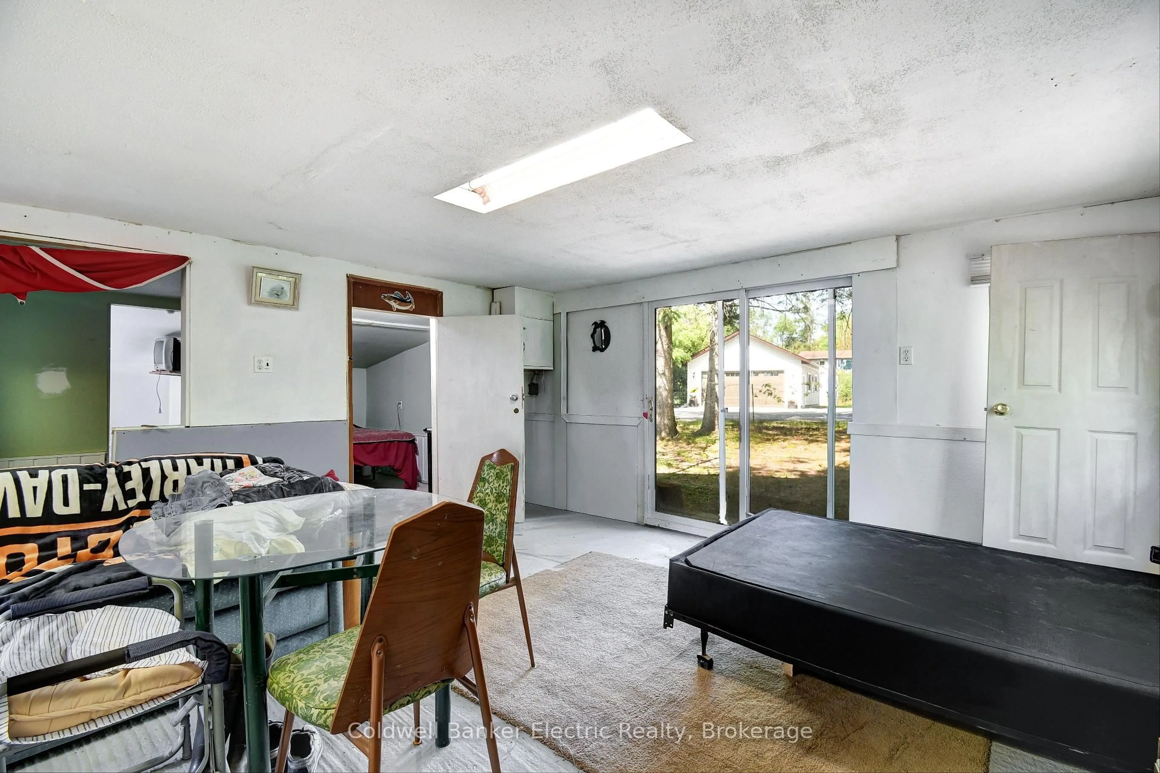 A pic of a room for 49 River Rd, Kawartha Lakes Ontario K0M 1N0