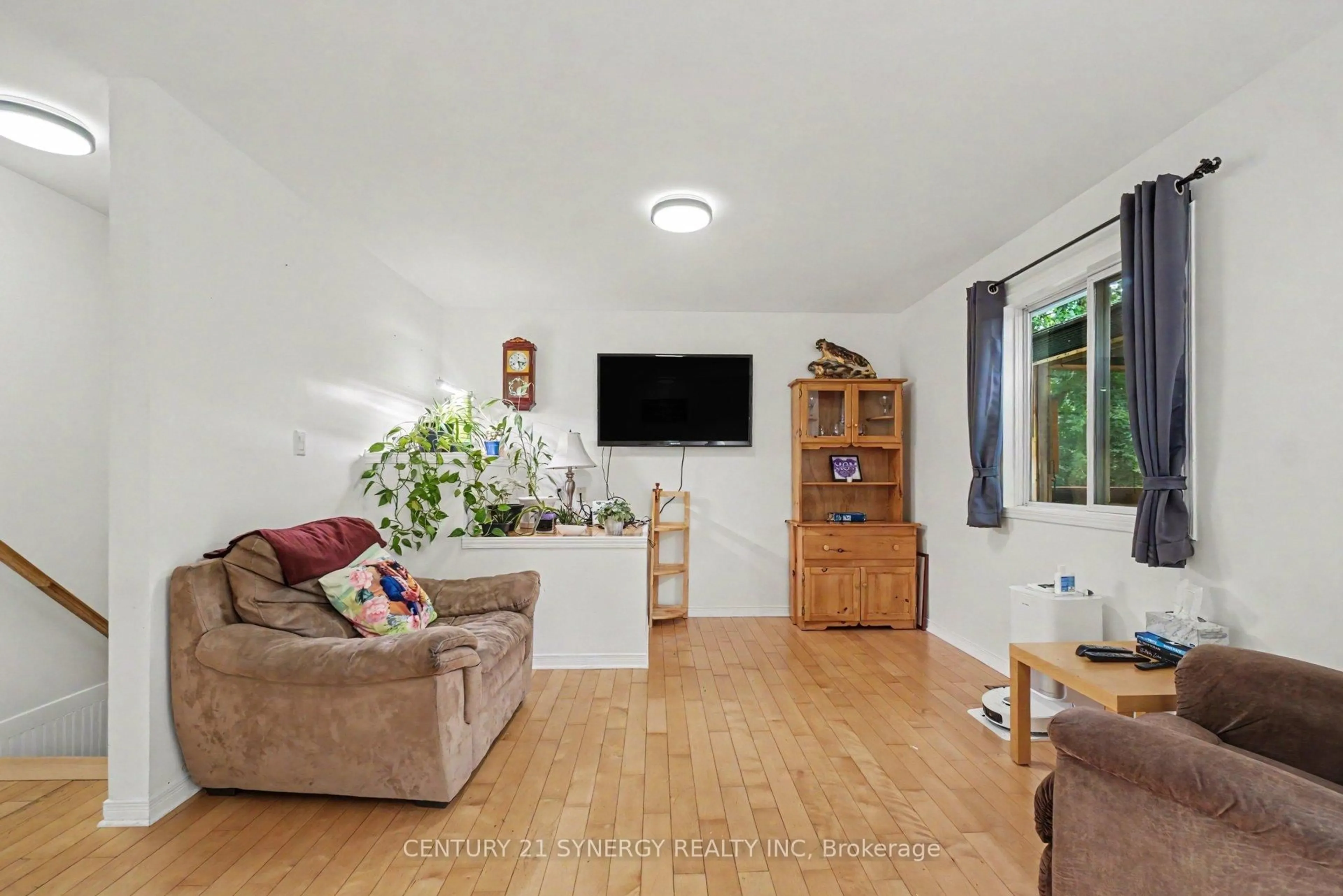 Living room with furniture, unknown for 1409 Baker Rd, The Nation Ontario K0A 1M0