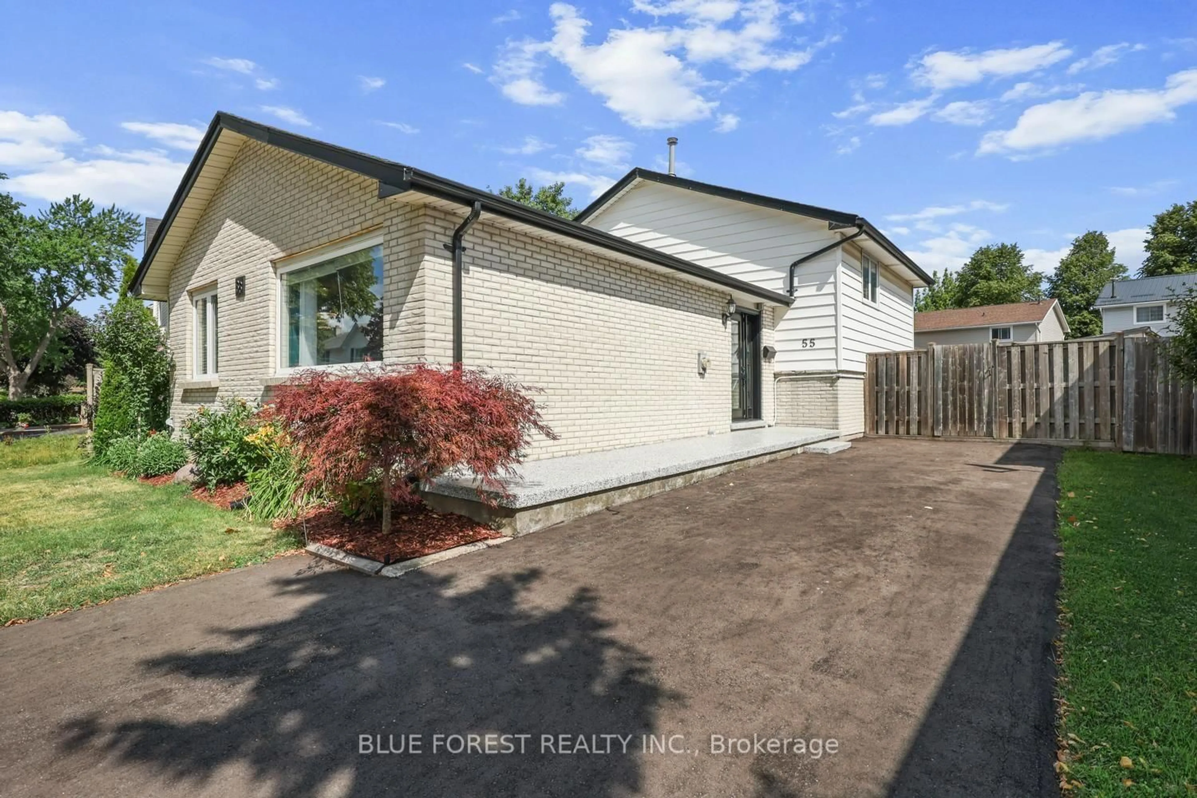 A pic from outside/outdoor area/front of a property/back of a property/a pic from drone, street for 55 Archer Cres, London South Ontario N6E 2A4