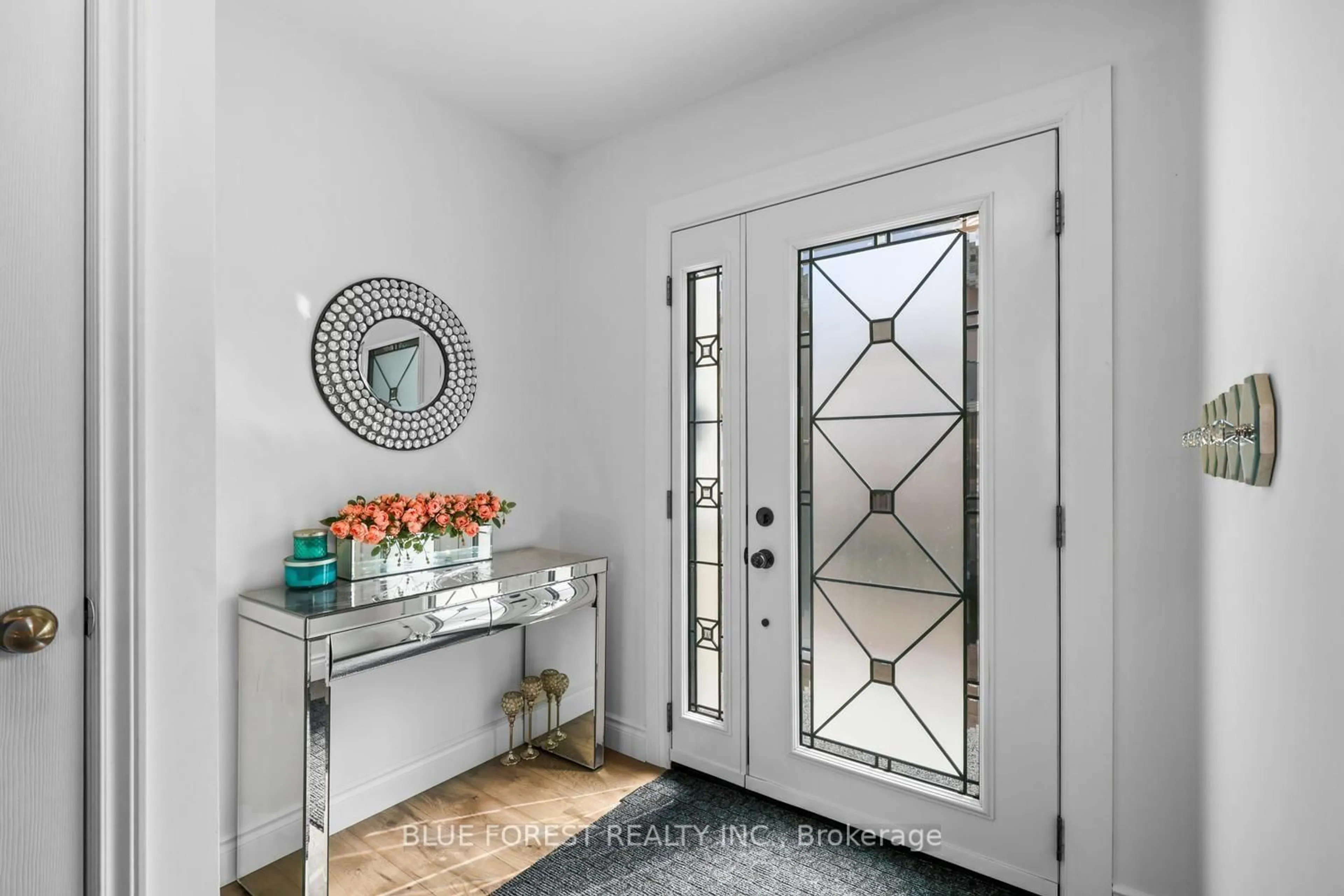 Indoor entryway for 55 Archer Cres, London South Ontario N6E 2A4