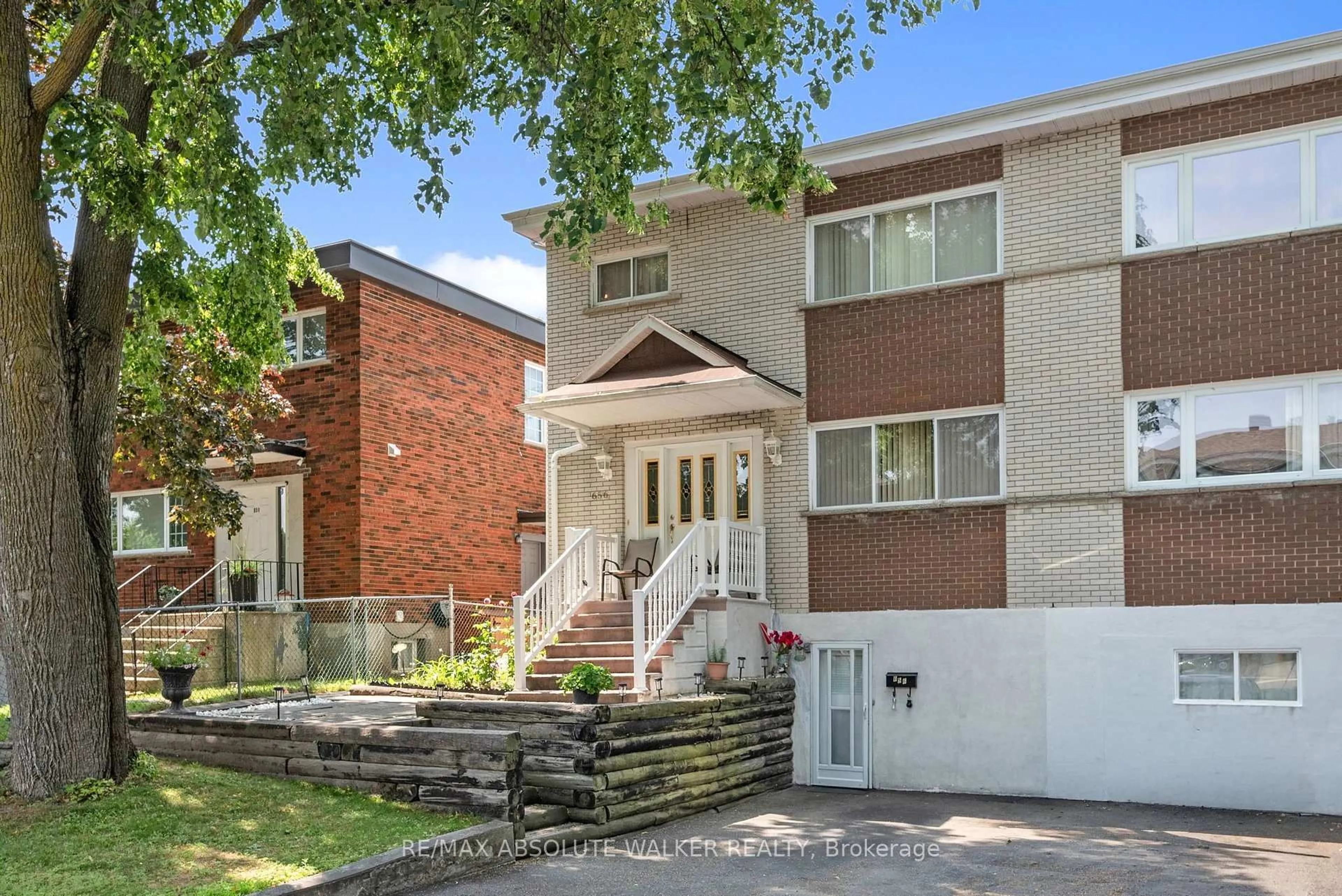 Home with brick exterior material, street for 656 Morin St, Ottawa Ontario K1K 3G9
