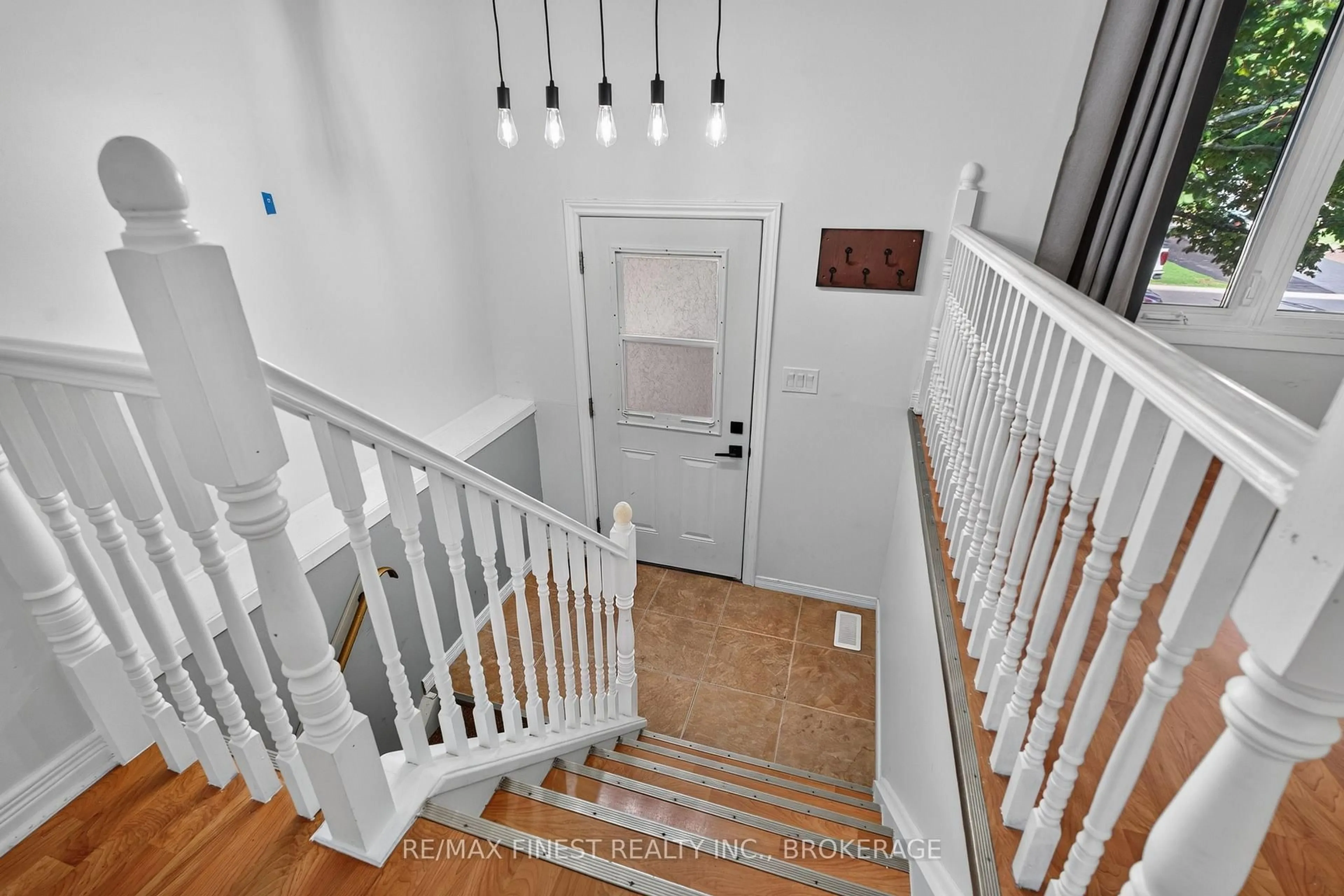 Unknown for 376 Melanie Ave, Kingston Ontario K7M 8B1