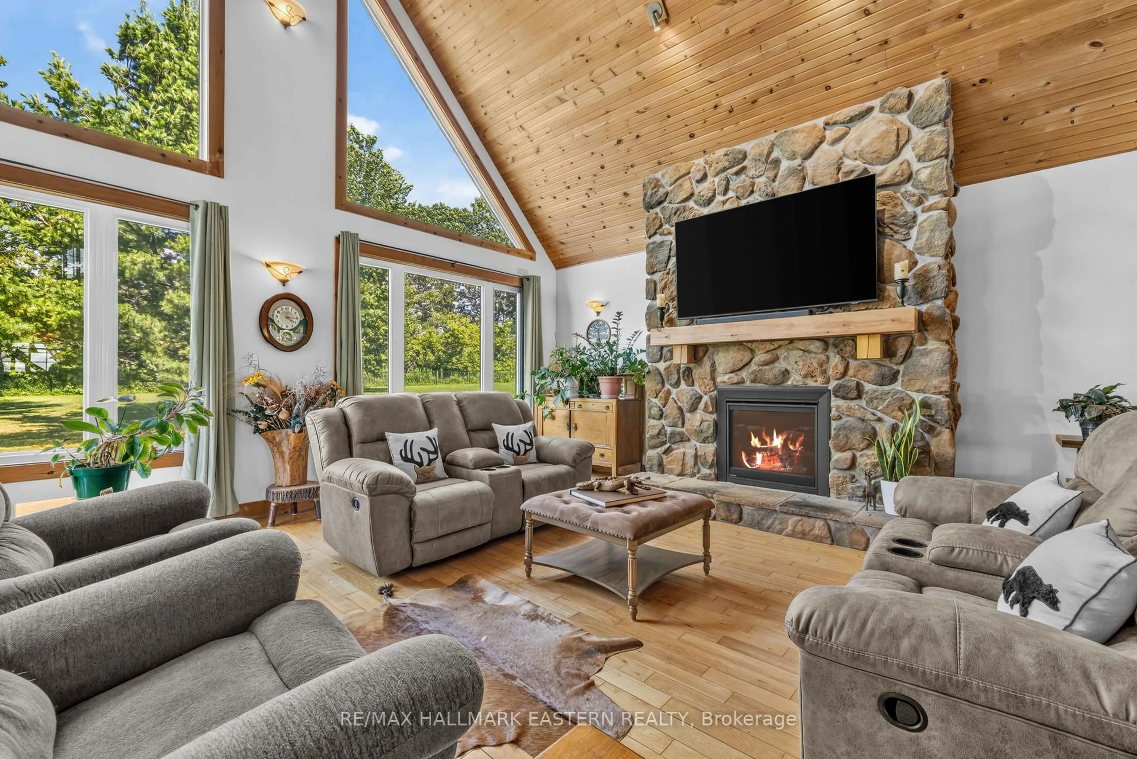 Living room with furniture, unknown for 184 Golf Course Rd, Stirling Ontario K0K 3E0