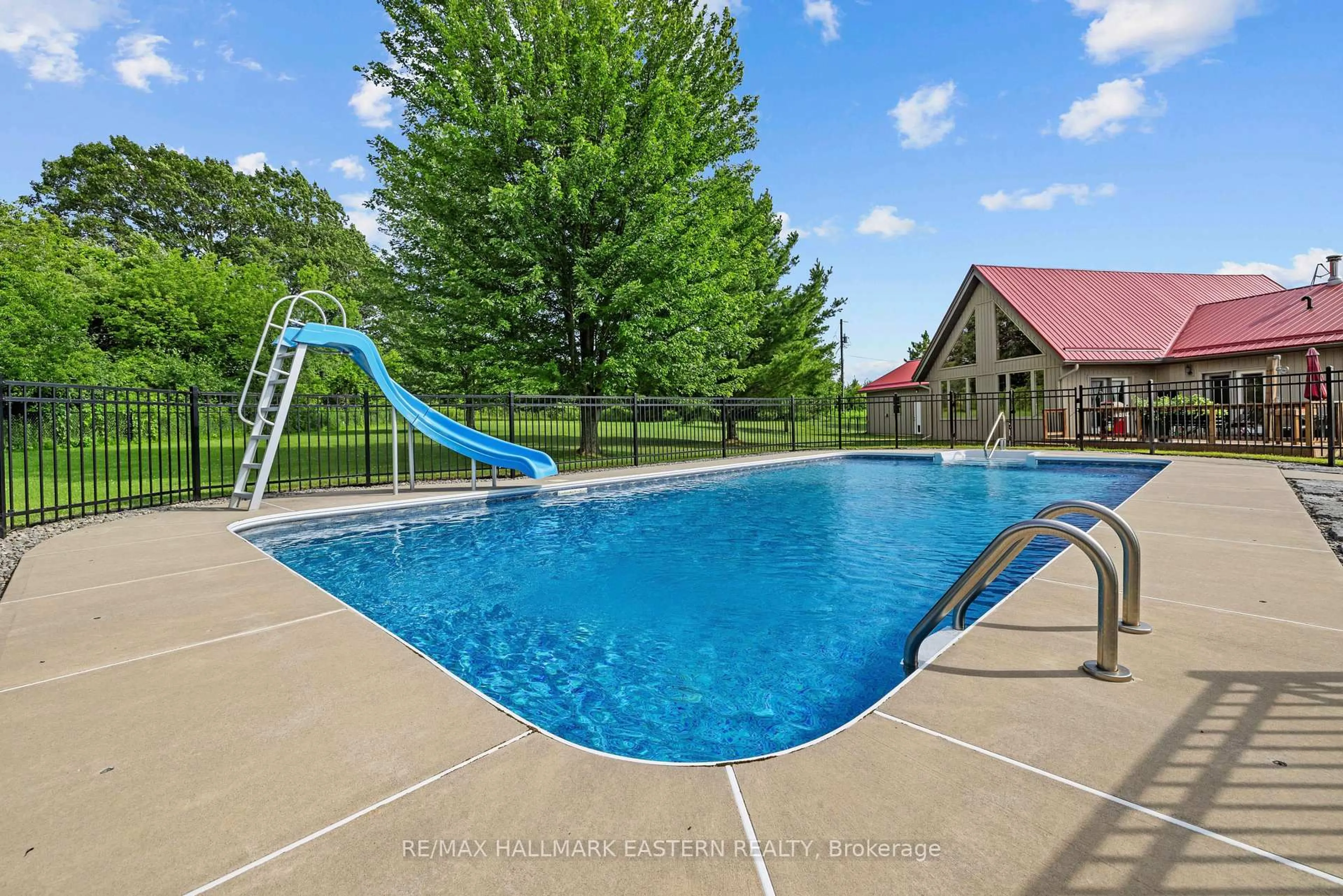 Pool for 184 Golf Course Rd, Stirling Ontario K0K 3E0