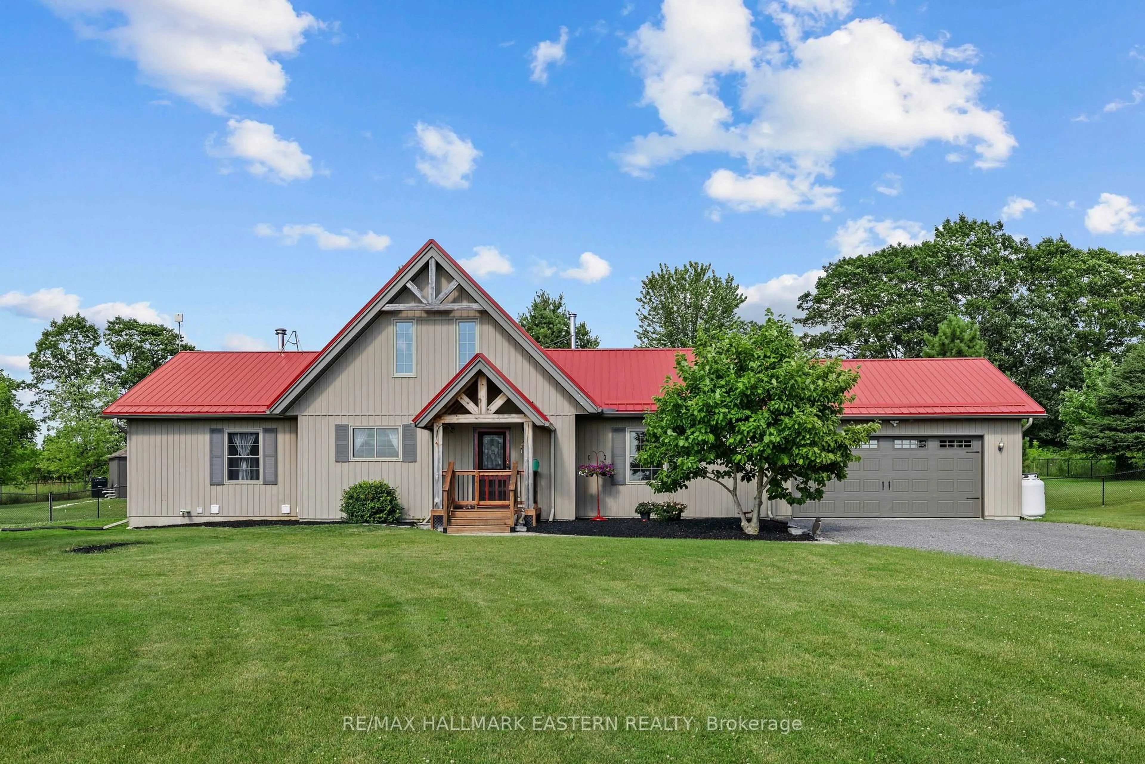 A pic from outside/outdoor area/front of a property/back of a property/a pic from drone, unknown for 184 Golf Course Rd, Stirling Ontario K0K 3E0