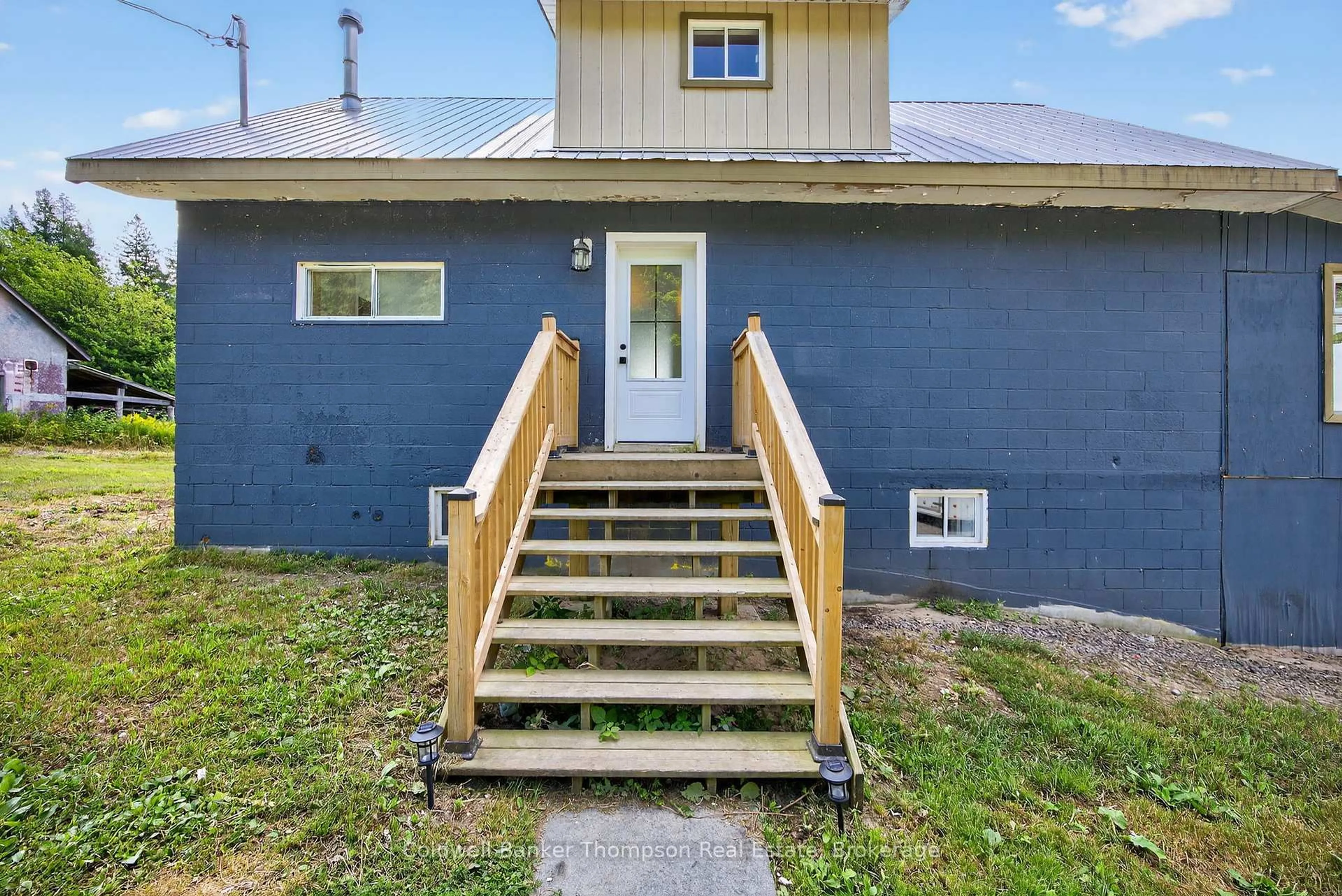 Unknown for 193 Yearly Community Centre Rd, Huntsville Ontario P0B 1M0