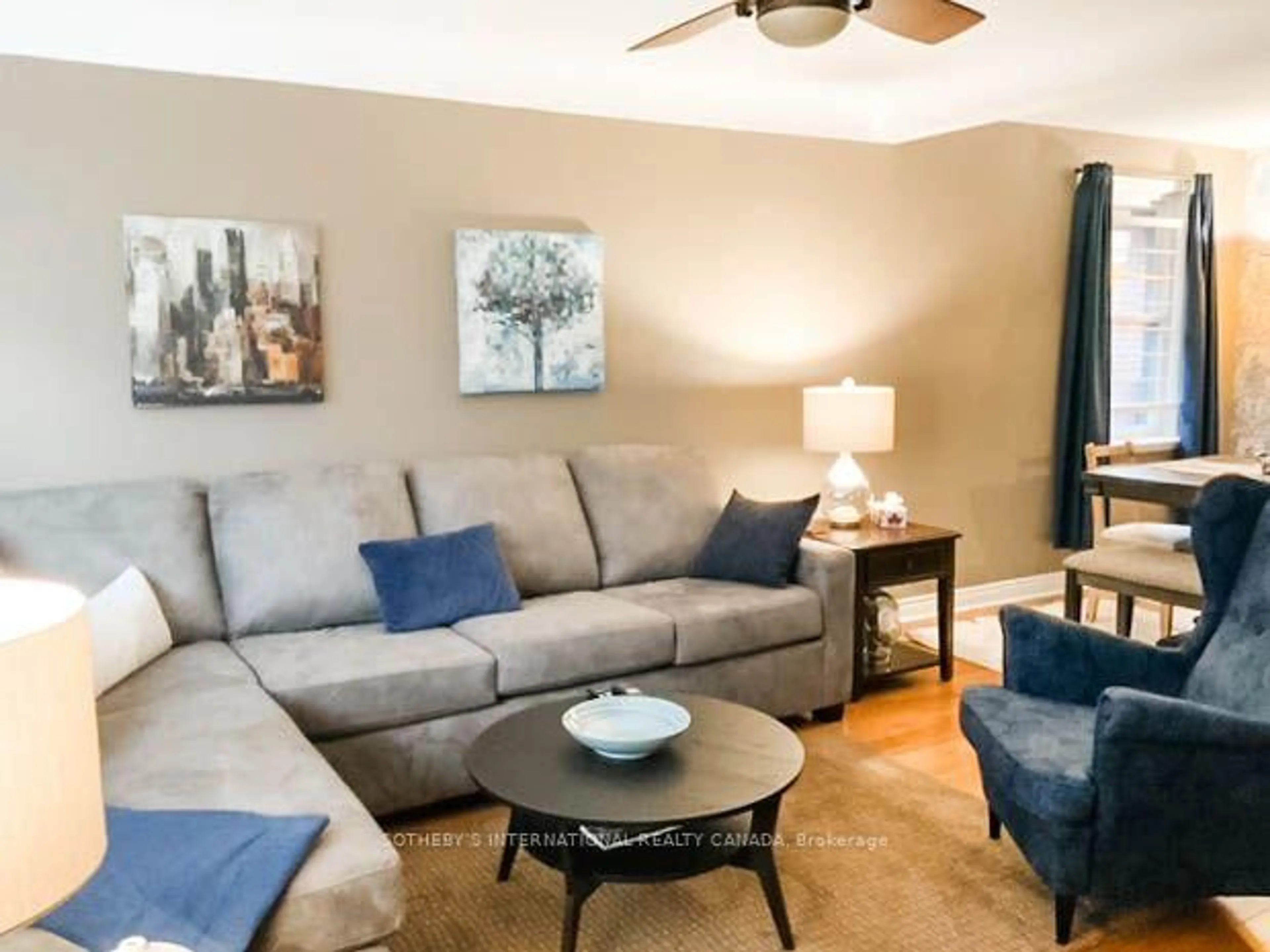 Living room with furniture, unknown for 300 East 45th St, Hamilton Ontario L8T 3K8