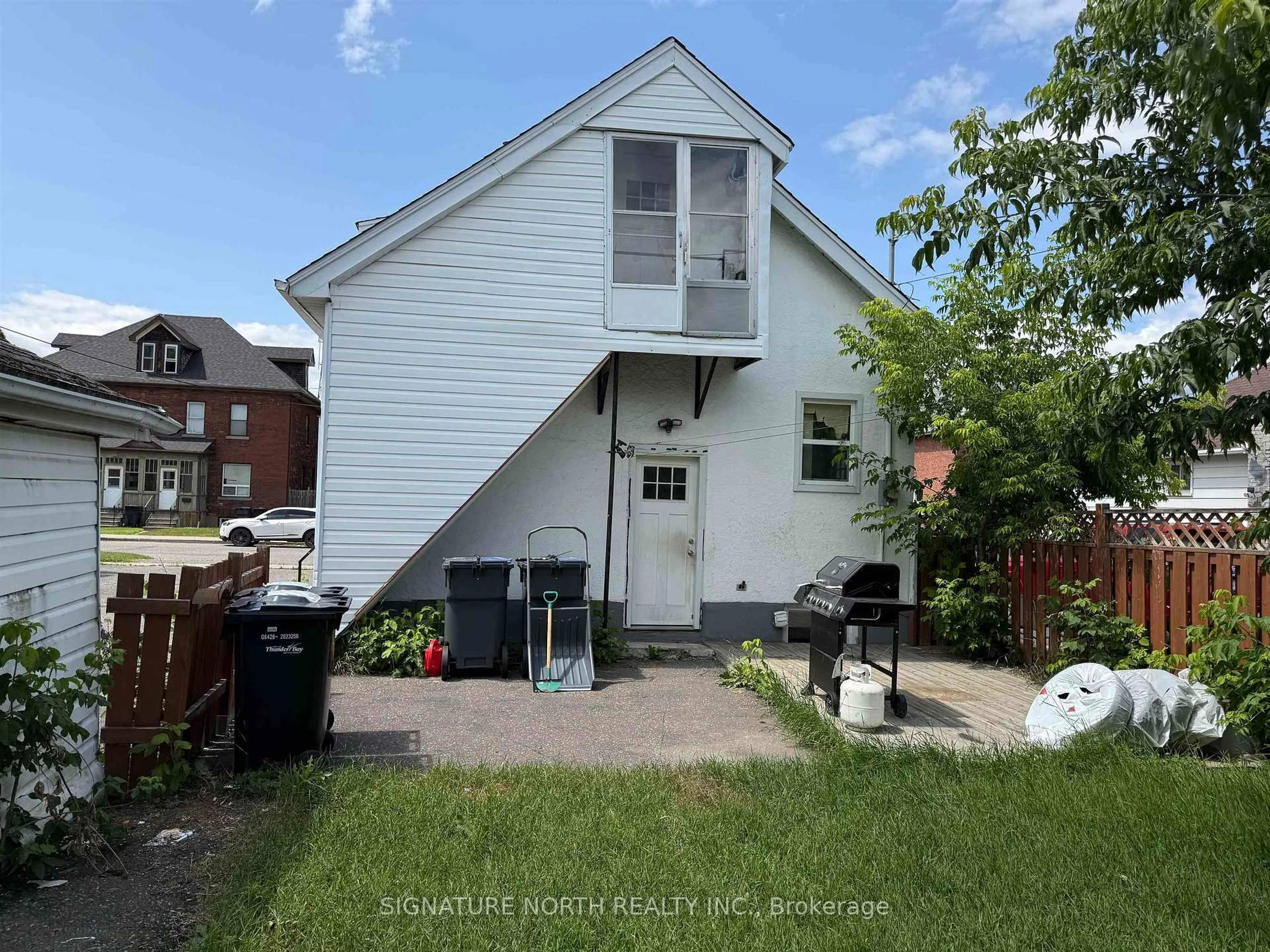 A pic from outside/outdoor area/front of a property/back of a property/a pic from drone, street for 232 McKellar St, Thunder Bay Ontario P7E 1H7