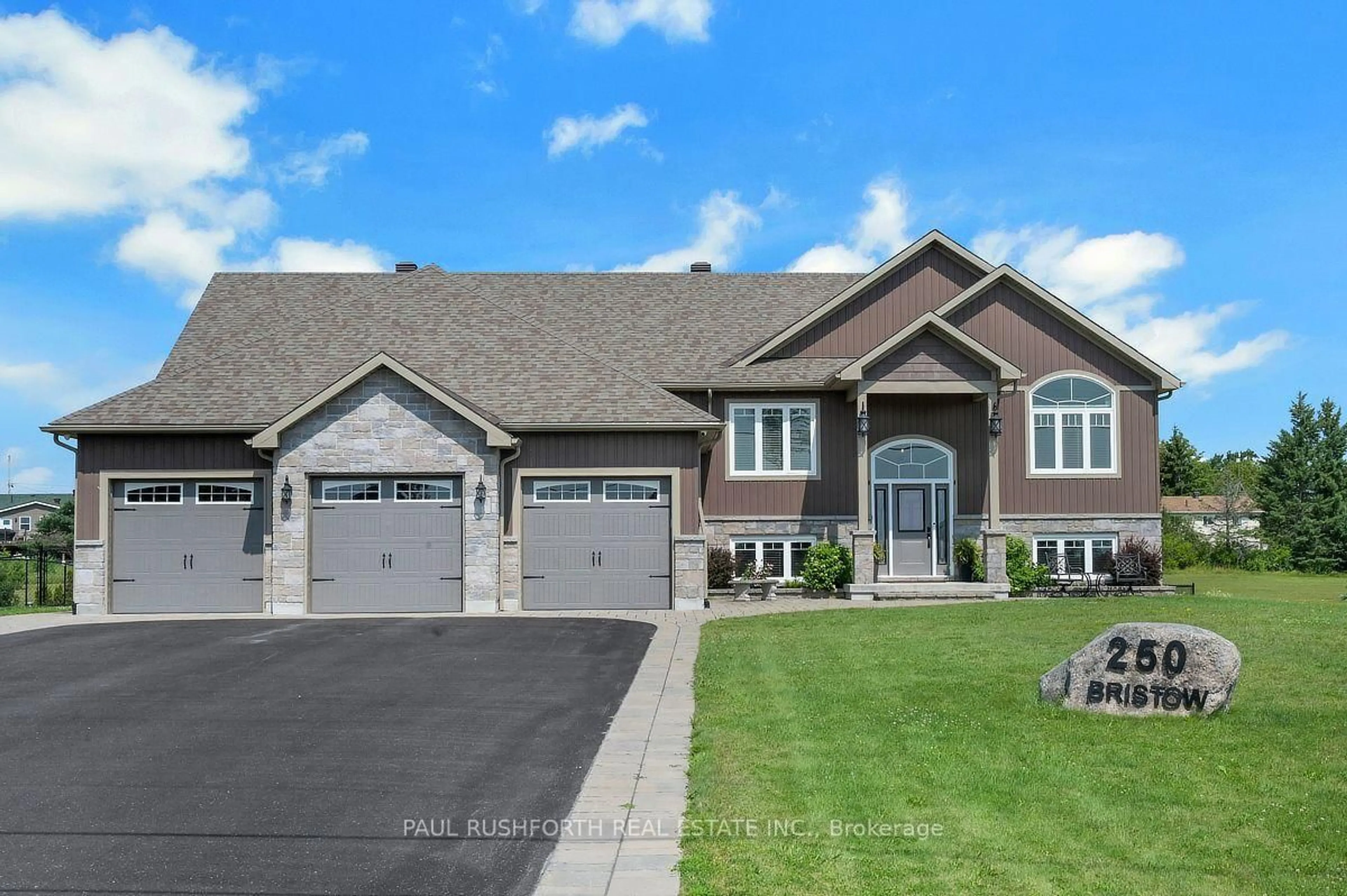Home with brick exterior material, street for 250 Bristow Rd, Smiths Falls Ontario K7A 5B8