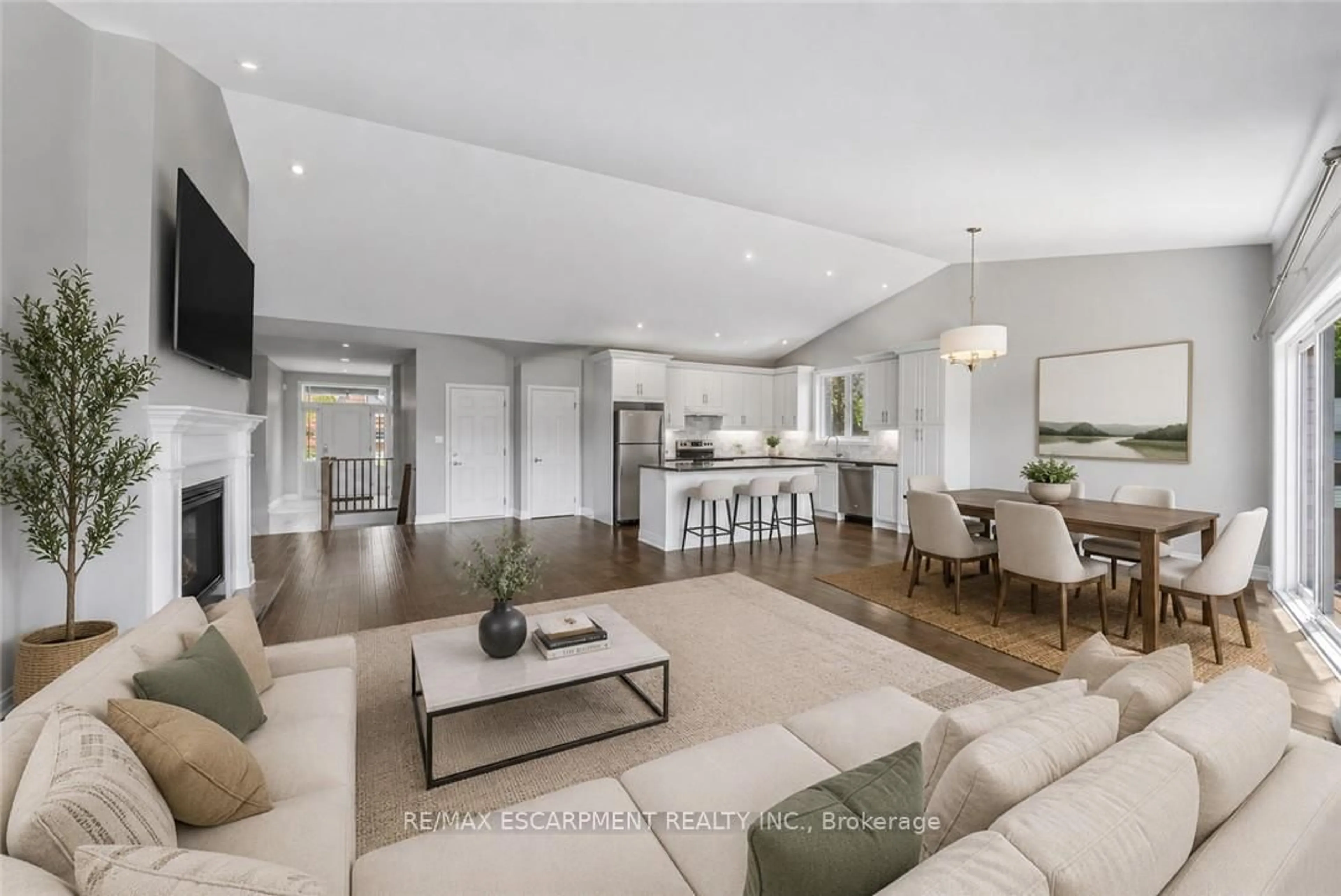 Open concept kitchen, unknown for 602 Cochrane Rd, Hamilton Ontario L8K 3H6