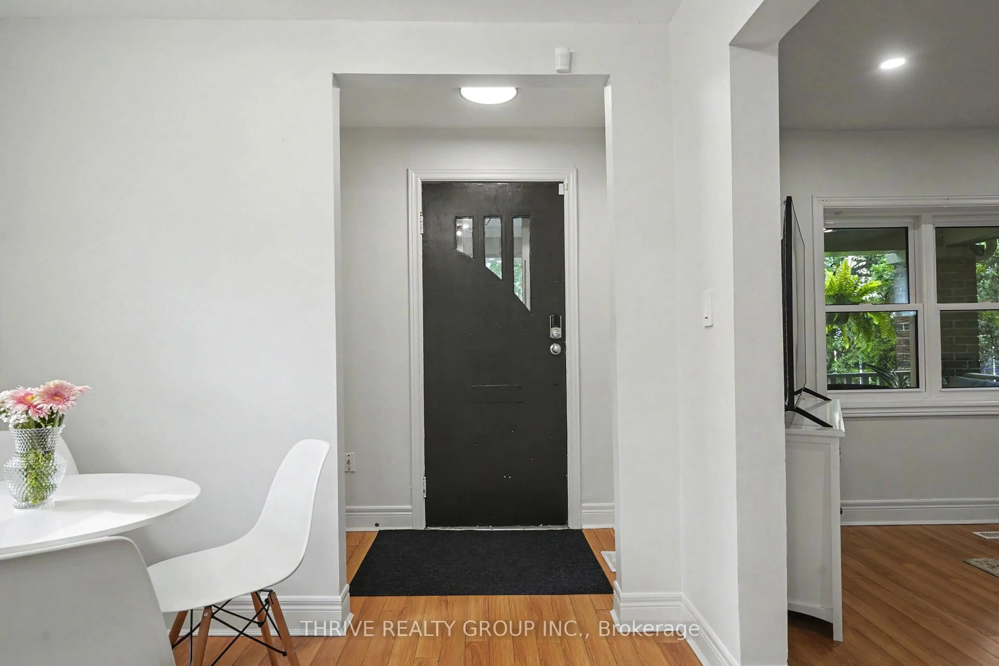 Indoor entryway for 10 Byron Ave, London South Ontario N6C 1C5