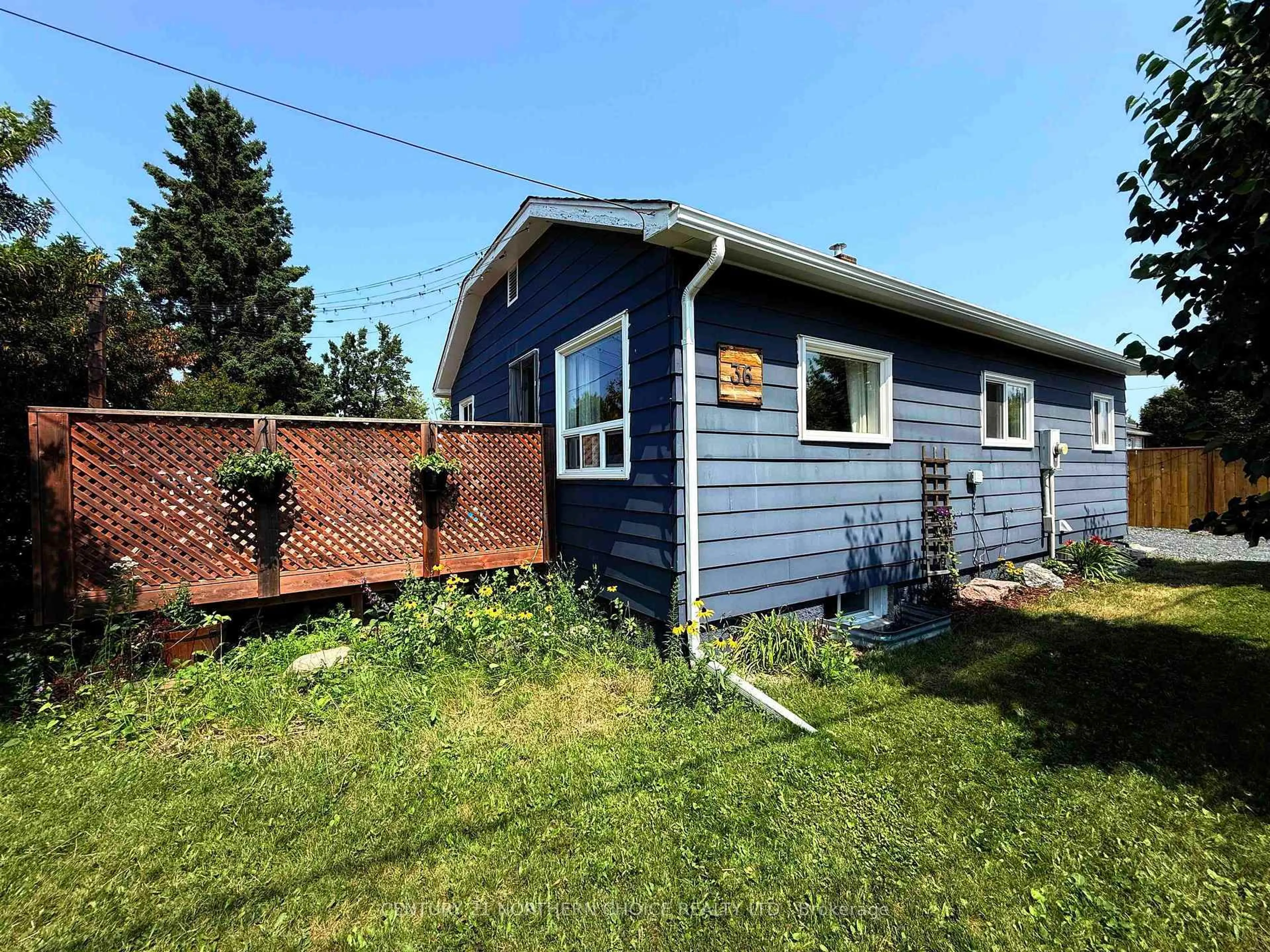 Unknown for 36 Robert St, Sioux Lookout Ontario P8T 1C8