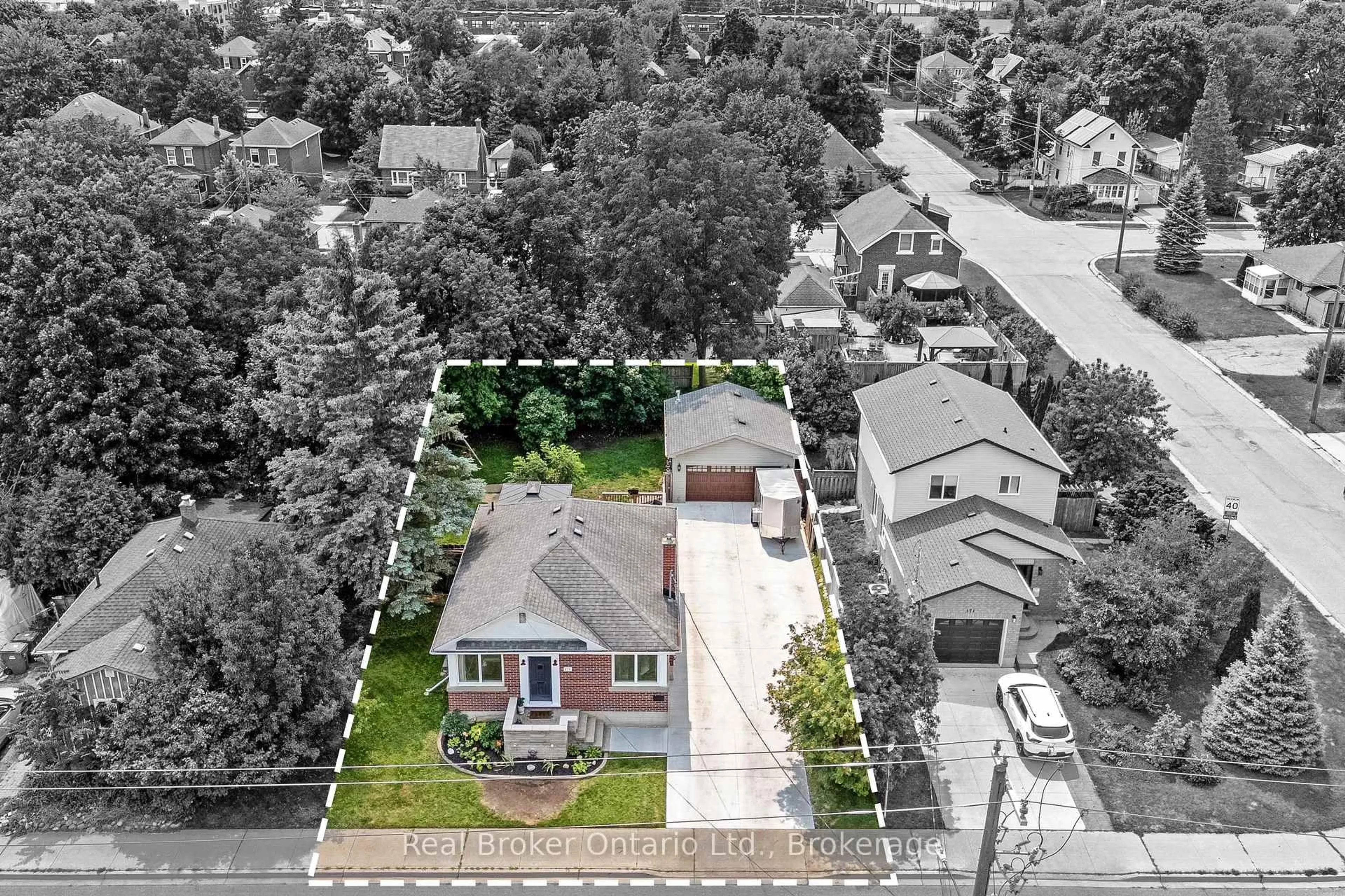A pic from outside/outdoor area/front of a property/back of a property/a pic from drone, street for 175 Stevenson St, Guelph Ontario N1E 5N8