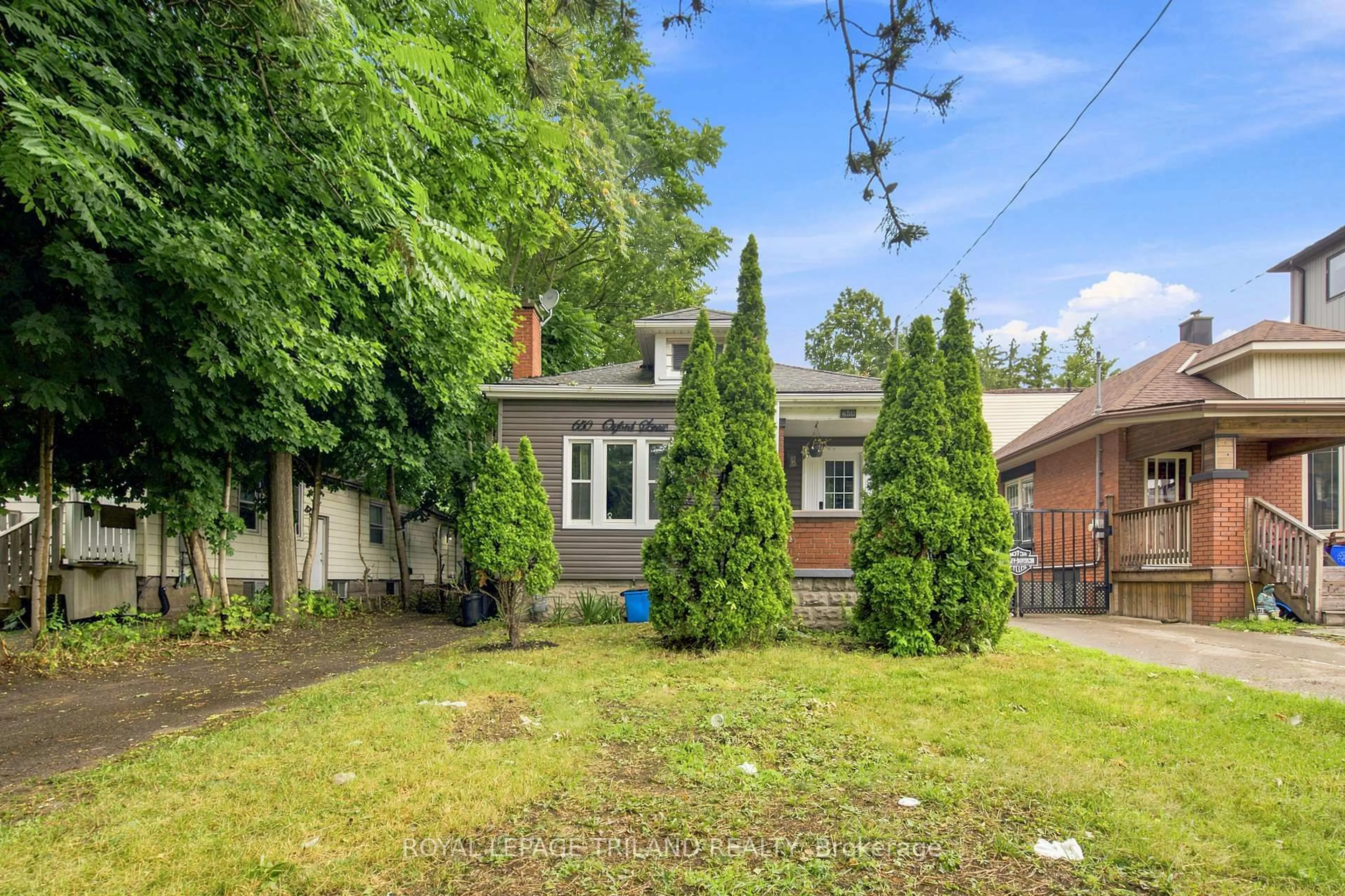 Unknown for 650 Oxford St, London East Ontario N5Y 3J4