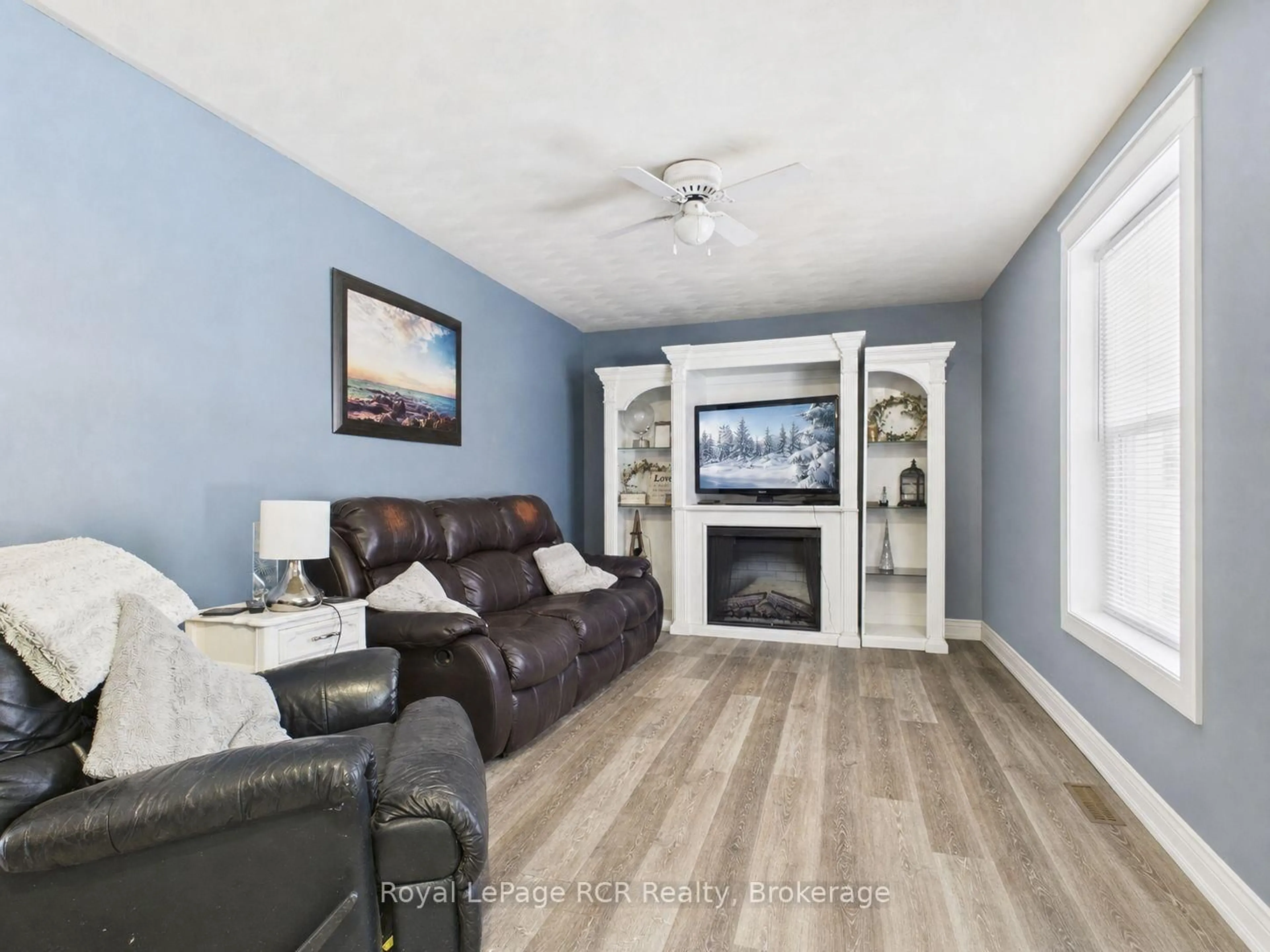 Living room with furniture, unknown for 96 James St, North Huron Ontario N0G 2W0
