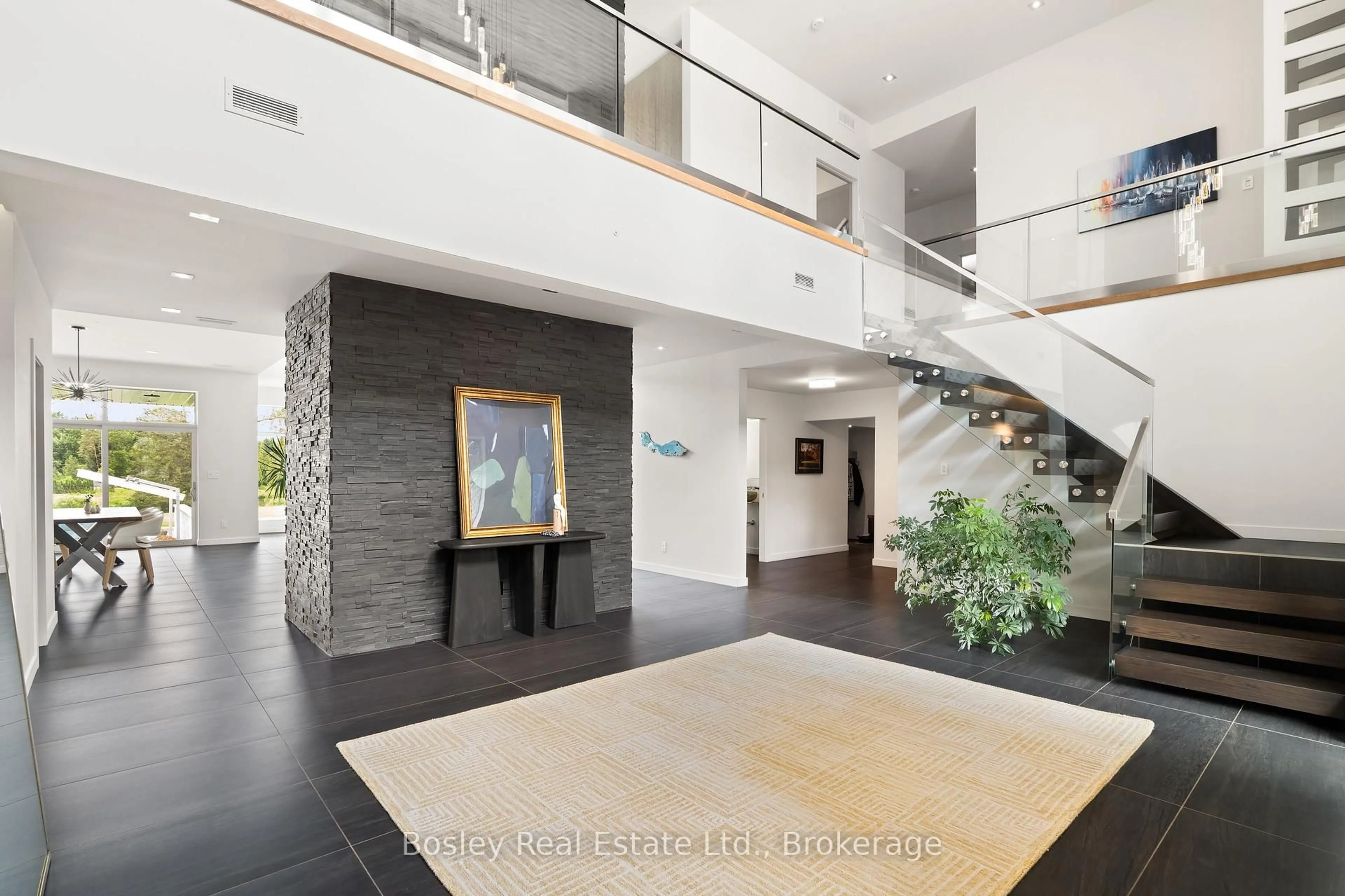 Indoor foyer for 29 Tallwood Dr, Woolwich Ontario N0B 2V0
