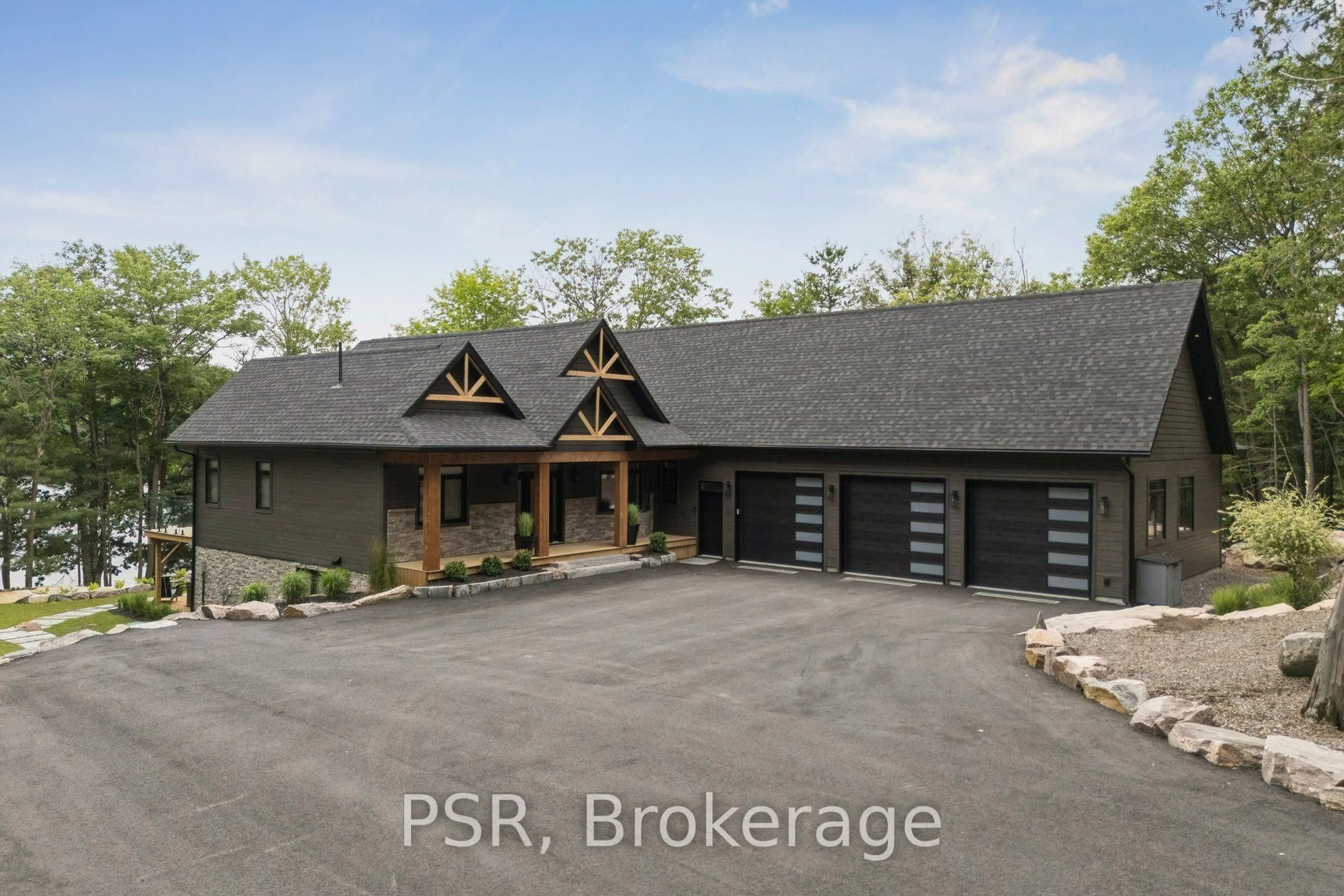 Indoor garage for 40 Calow Rd, Carling Ontario P0G 1G0