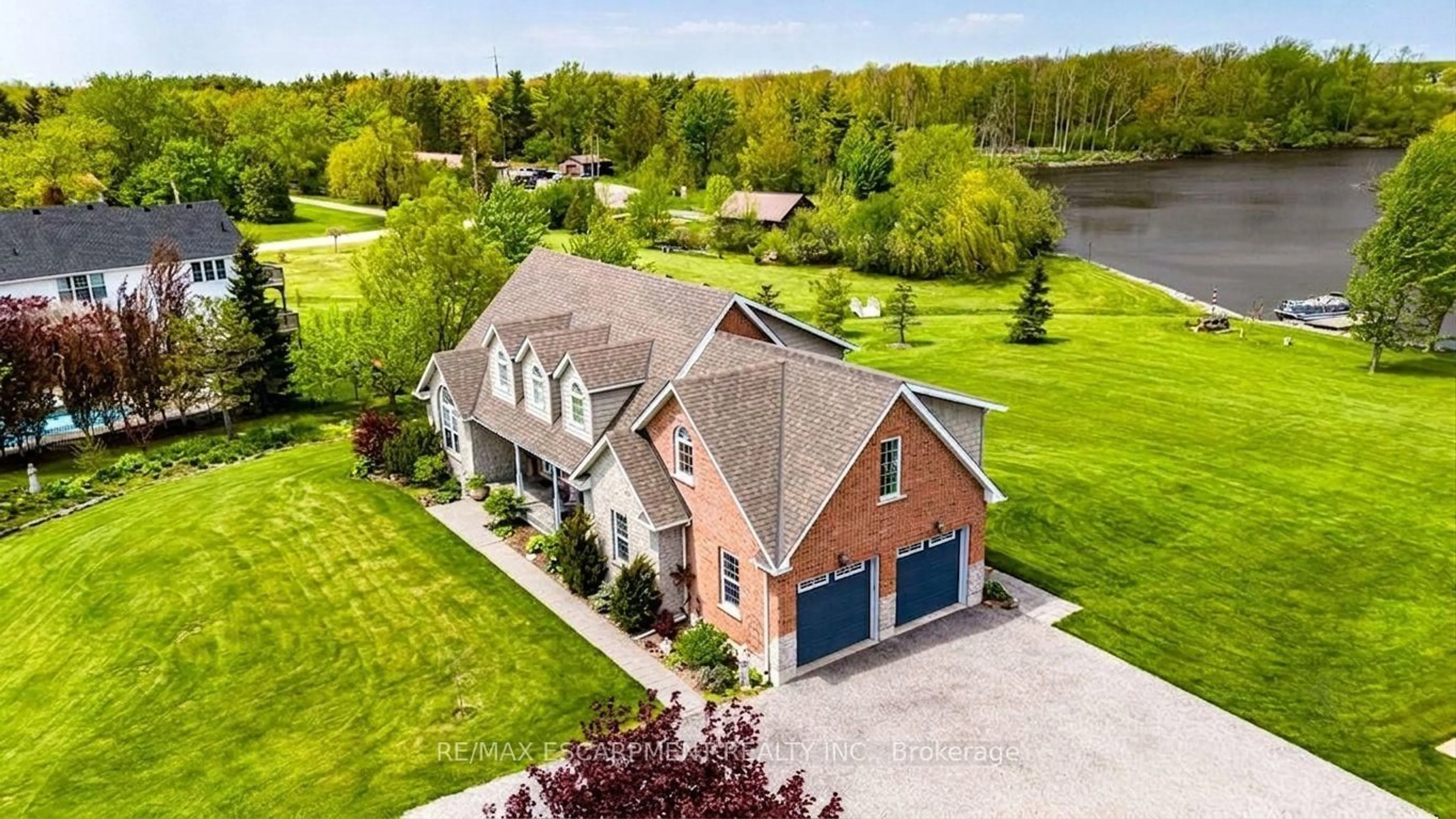 A pic from outside/outdoor area/front of a property/back of a property/a pic from drone, water/lake/river/ocean view for 32A Haldimand Tr, Haldimand Ontario N1A 1W9