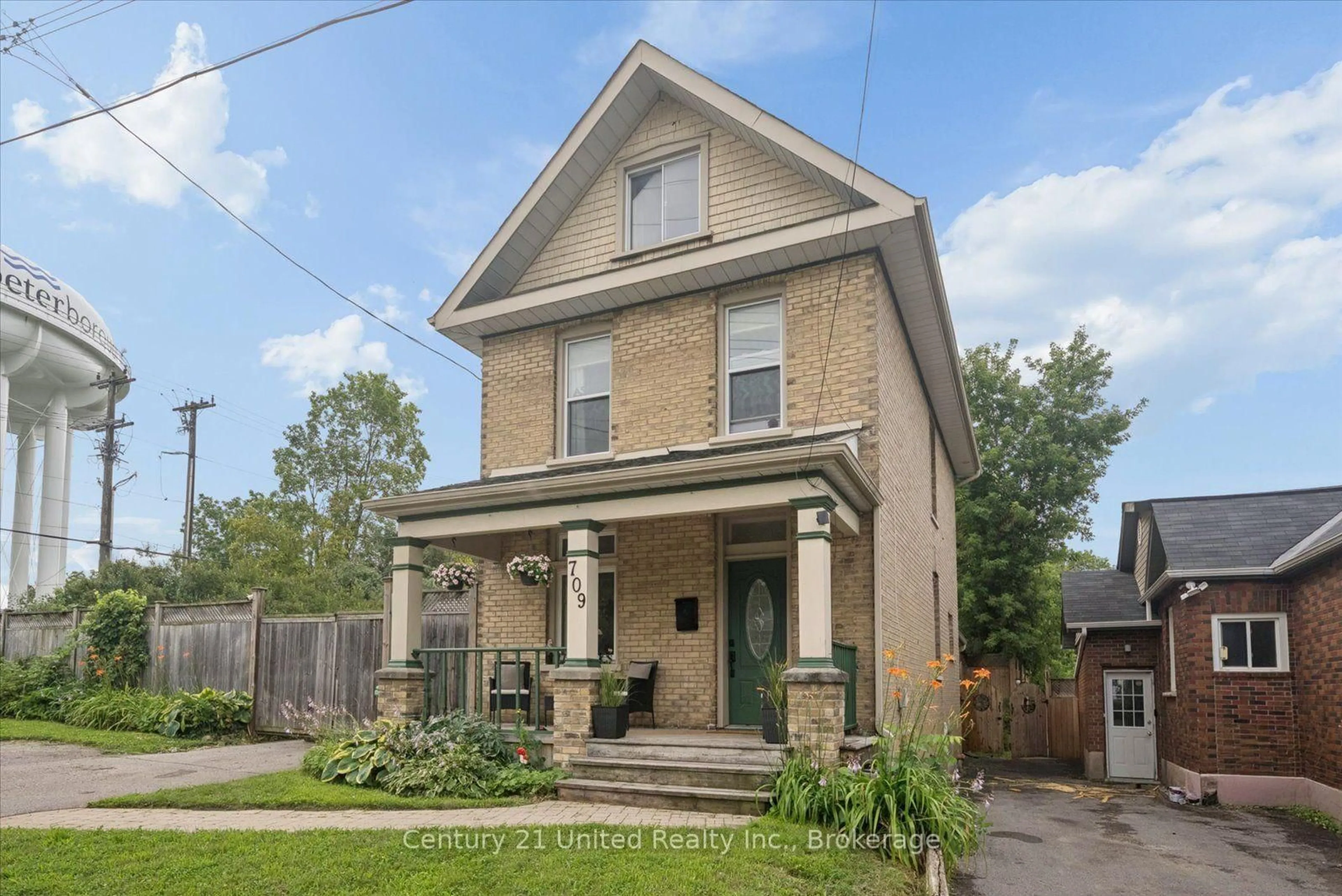 Home with brick exterior material, street for 709 Third Ave, Peterborough Ontario K9J 4P4