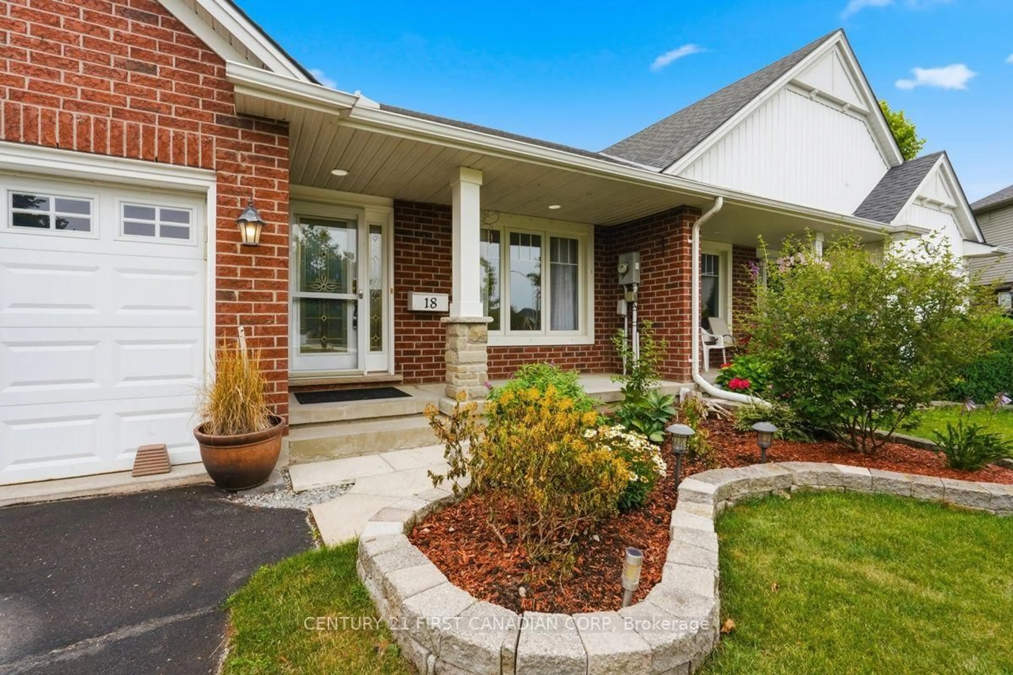 Home with brick exterior material, street for 18 Coleman Crt, St. Thomas Ontario N5R 0A5