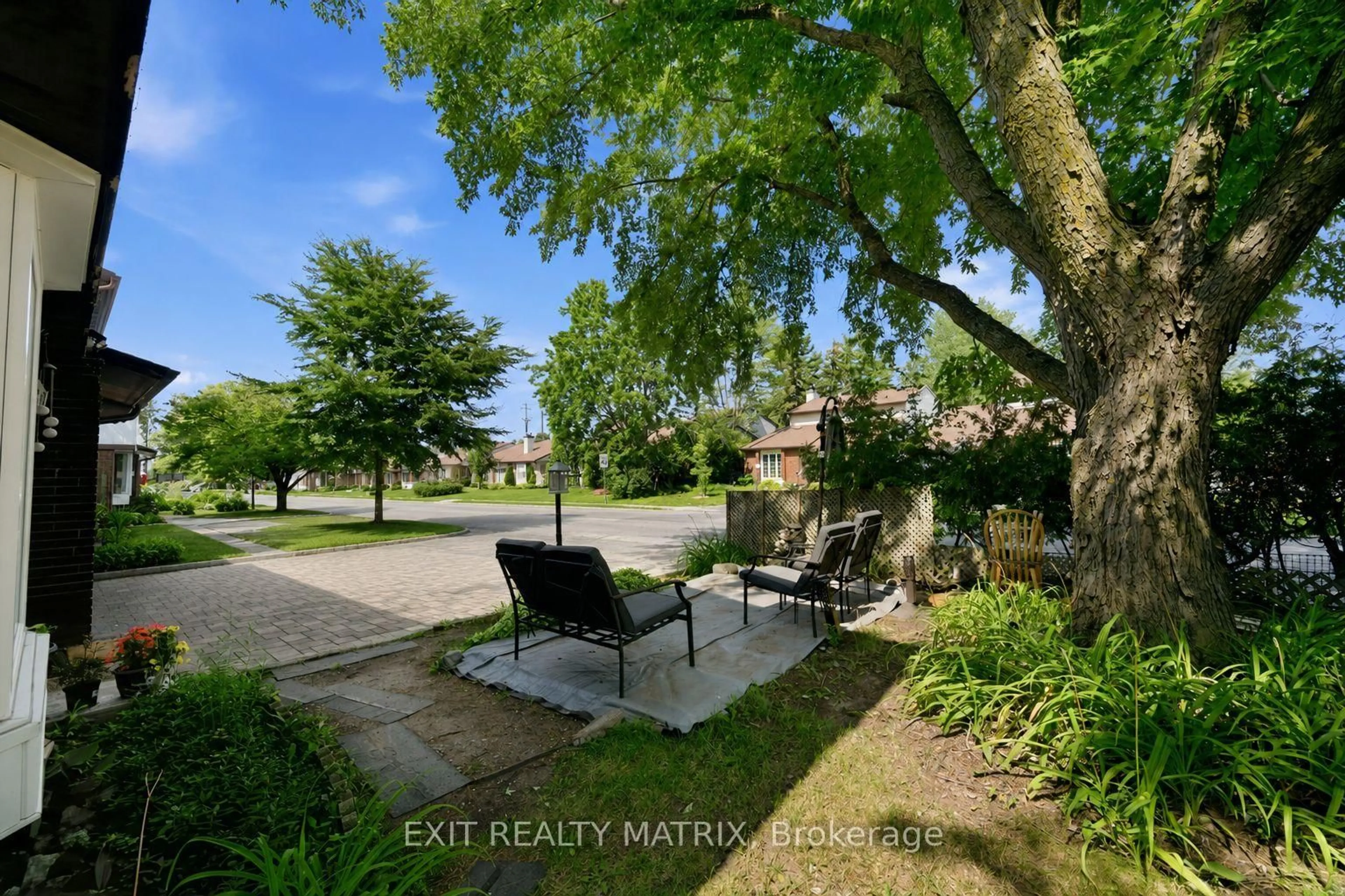 Patio, street for 2 Ventnor Way, Ottawa Ontario K2J 1M3