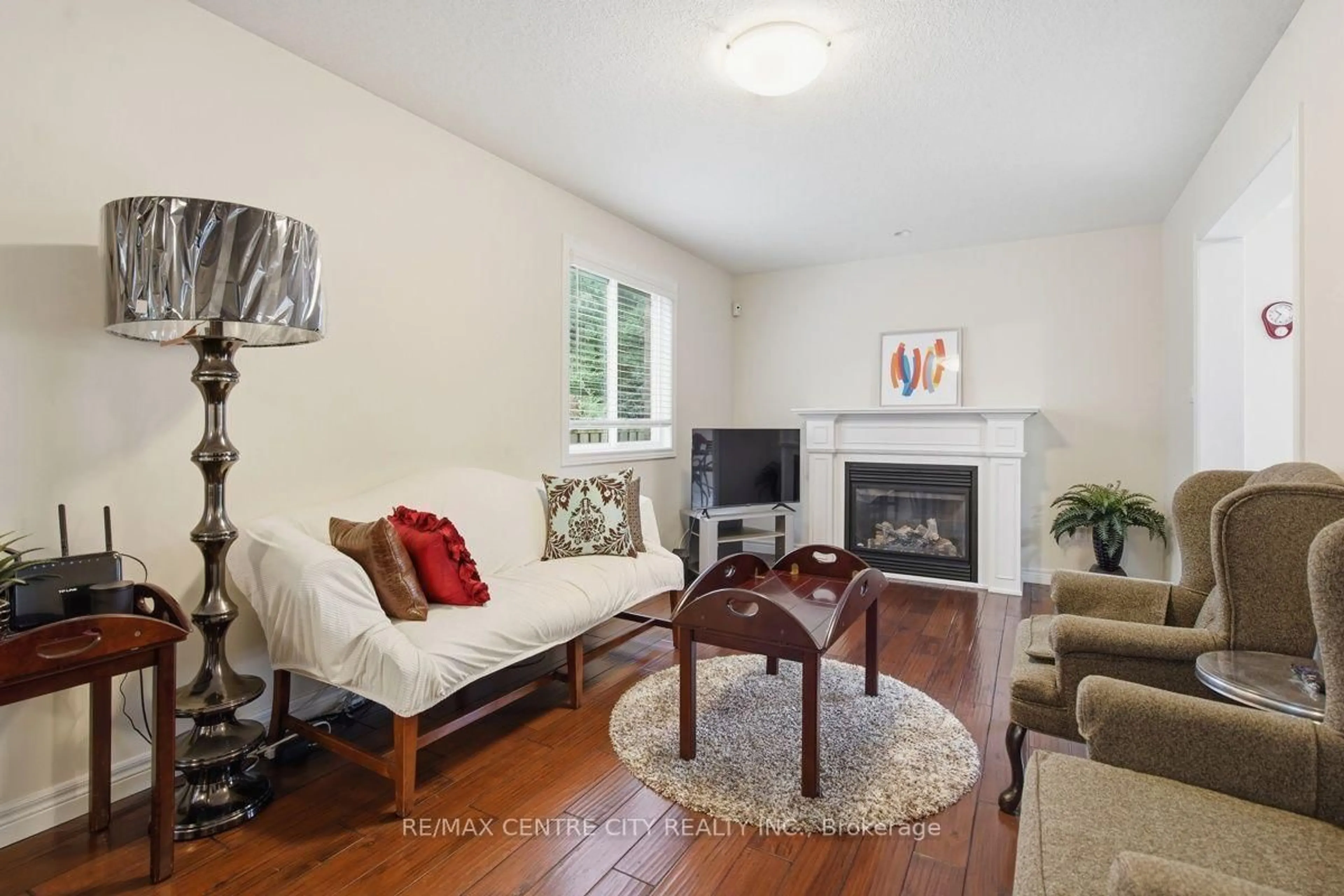 Living room with furniture, unknown for 1982 Denview Ave, London North Ontario N6G 0G3