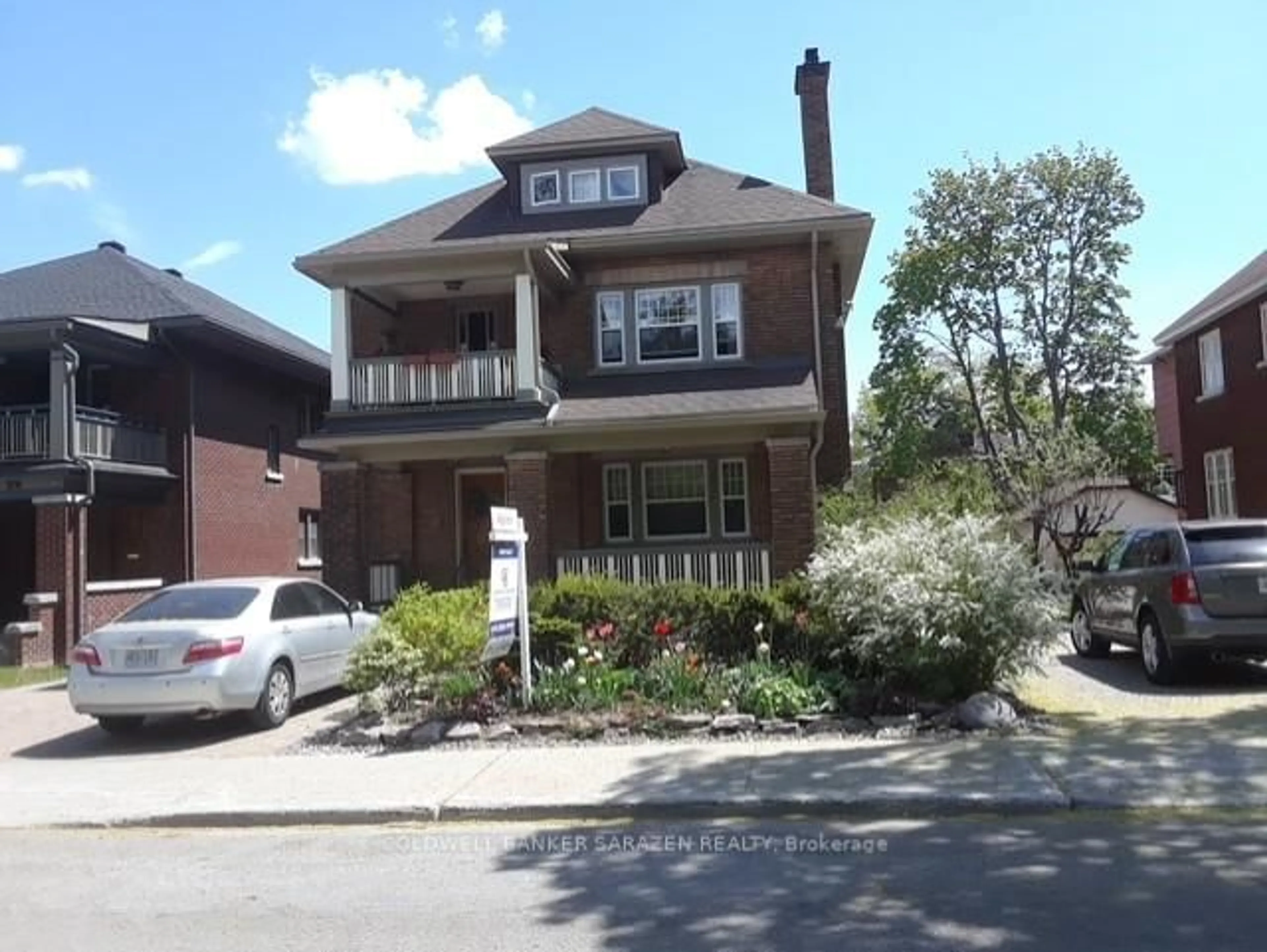 Home with brick exterior material, street for 380 First Ave, Ottawa Ontario K1S 2H1