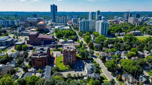 20 Ellen St #403, Kitchener 5