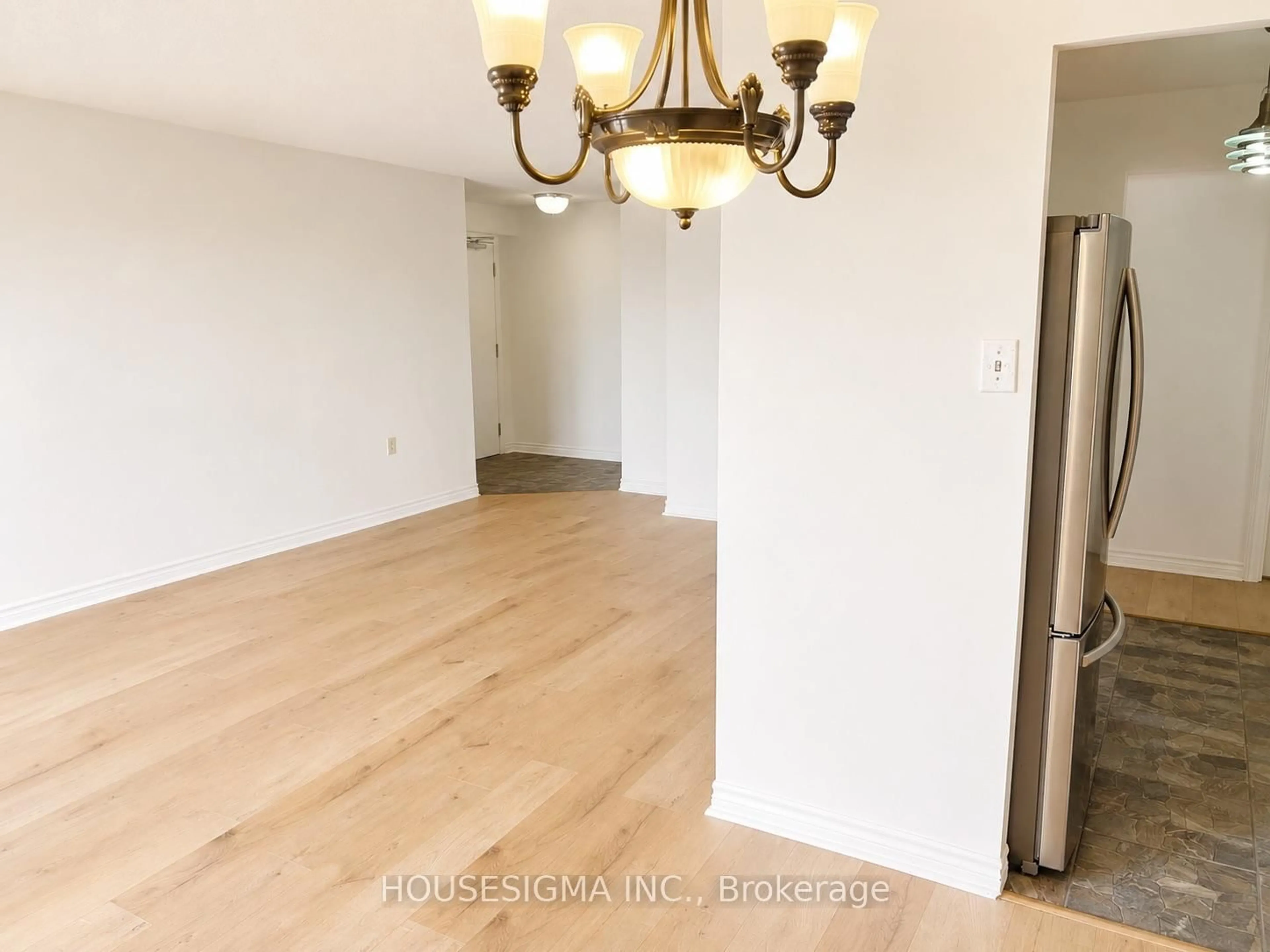 A pic of a room for 860 Commissioners Rd #1203, London South Ontario N6C 5Y8