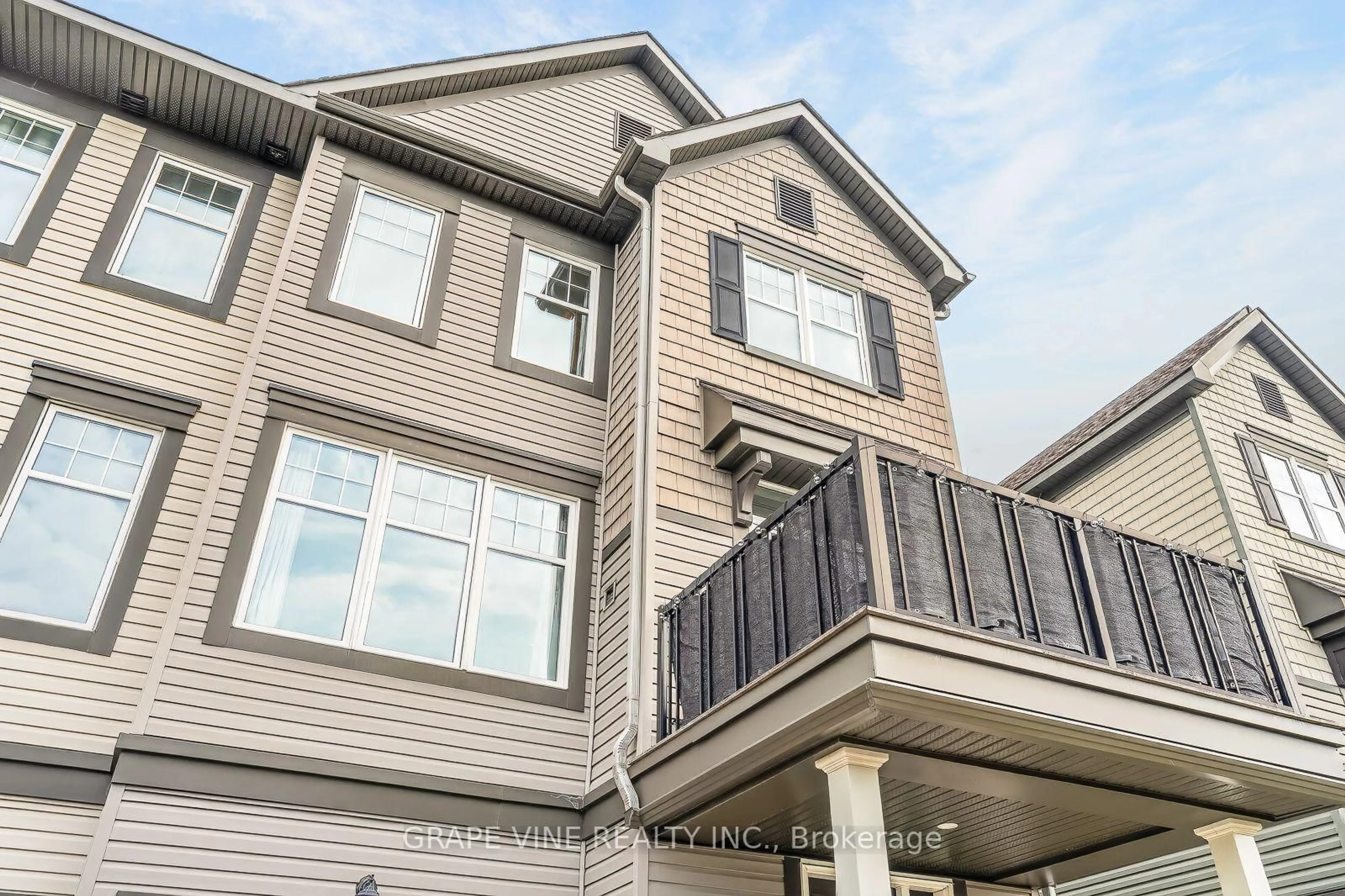 Home with vinyl exterior material, unknown for 368 Mountain Sorrel Way, Ottawa Ontario K4A 1H6