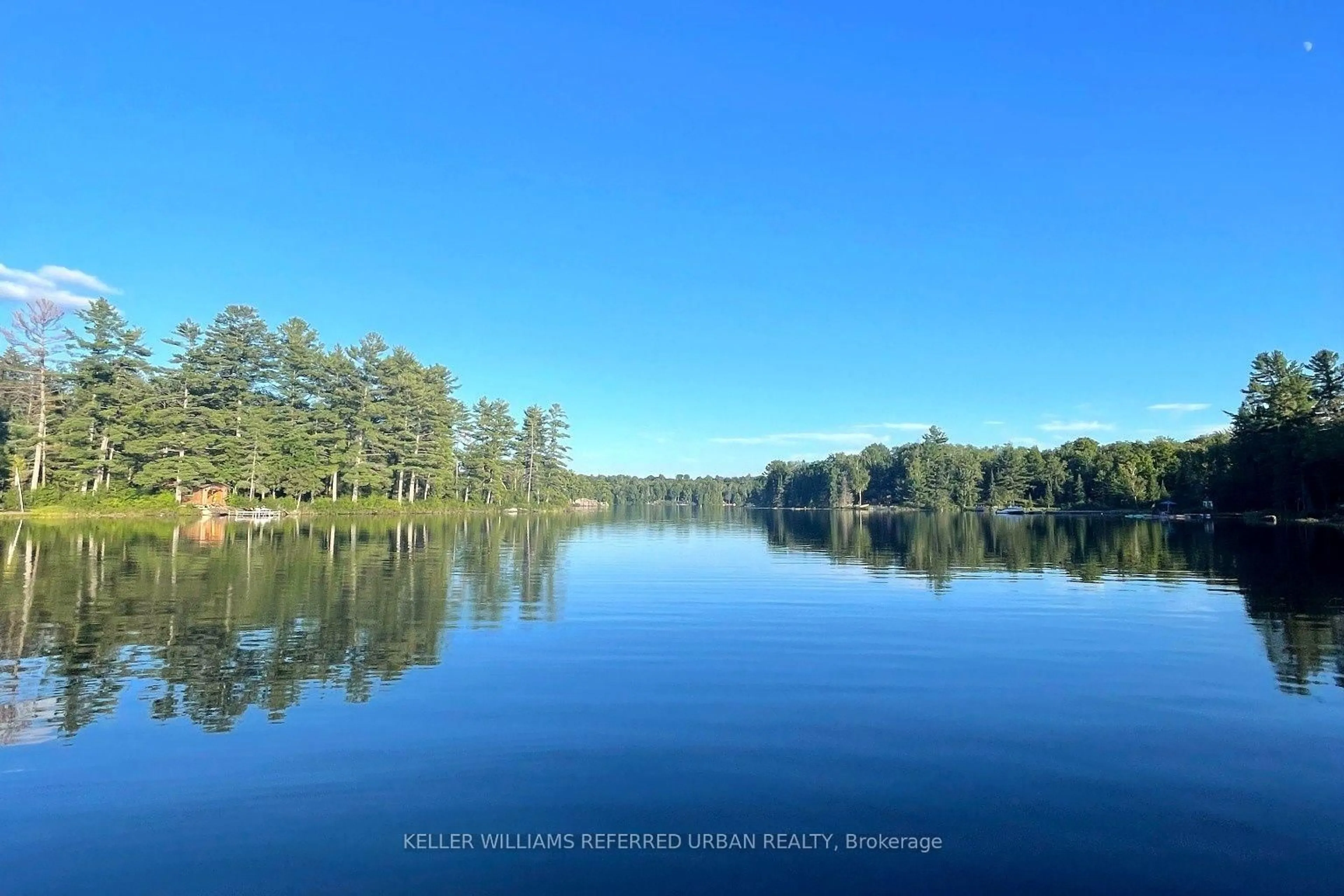 Blurry image for 1118 Pine Lake Shores, Bracebridge Ontario P1L 1X3