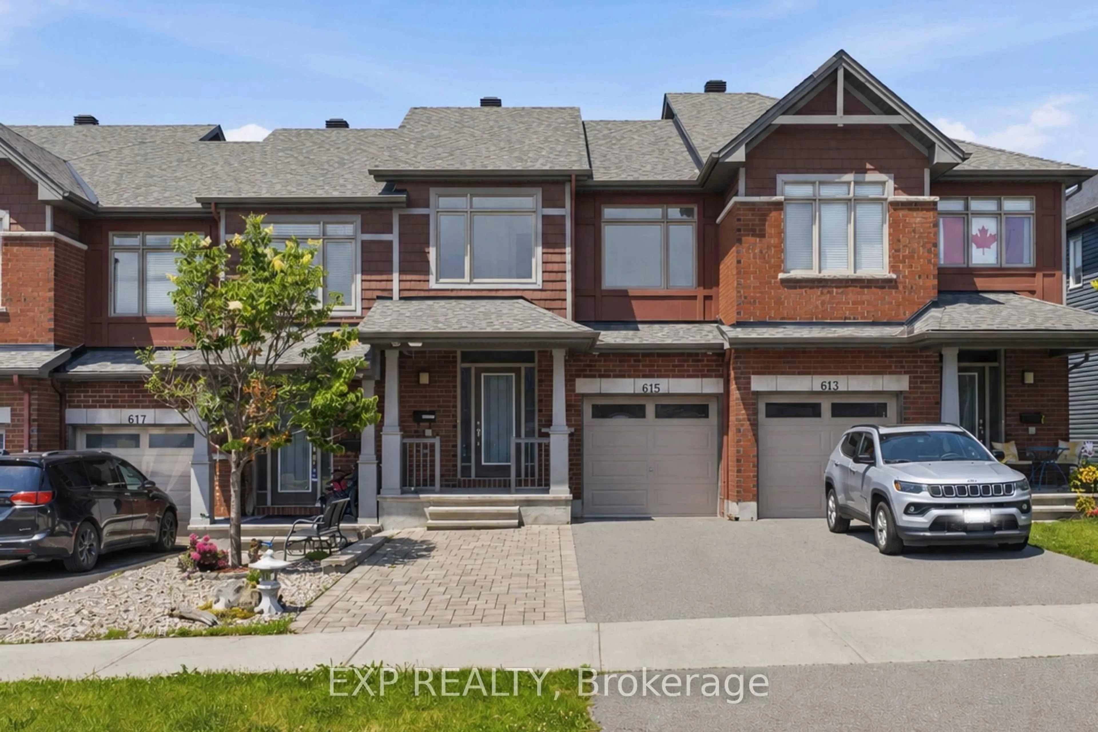 Home with brick exterior material, street for 615 Spring Valley Dr, Ottawa Ontario K1W 0C6