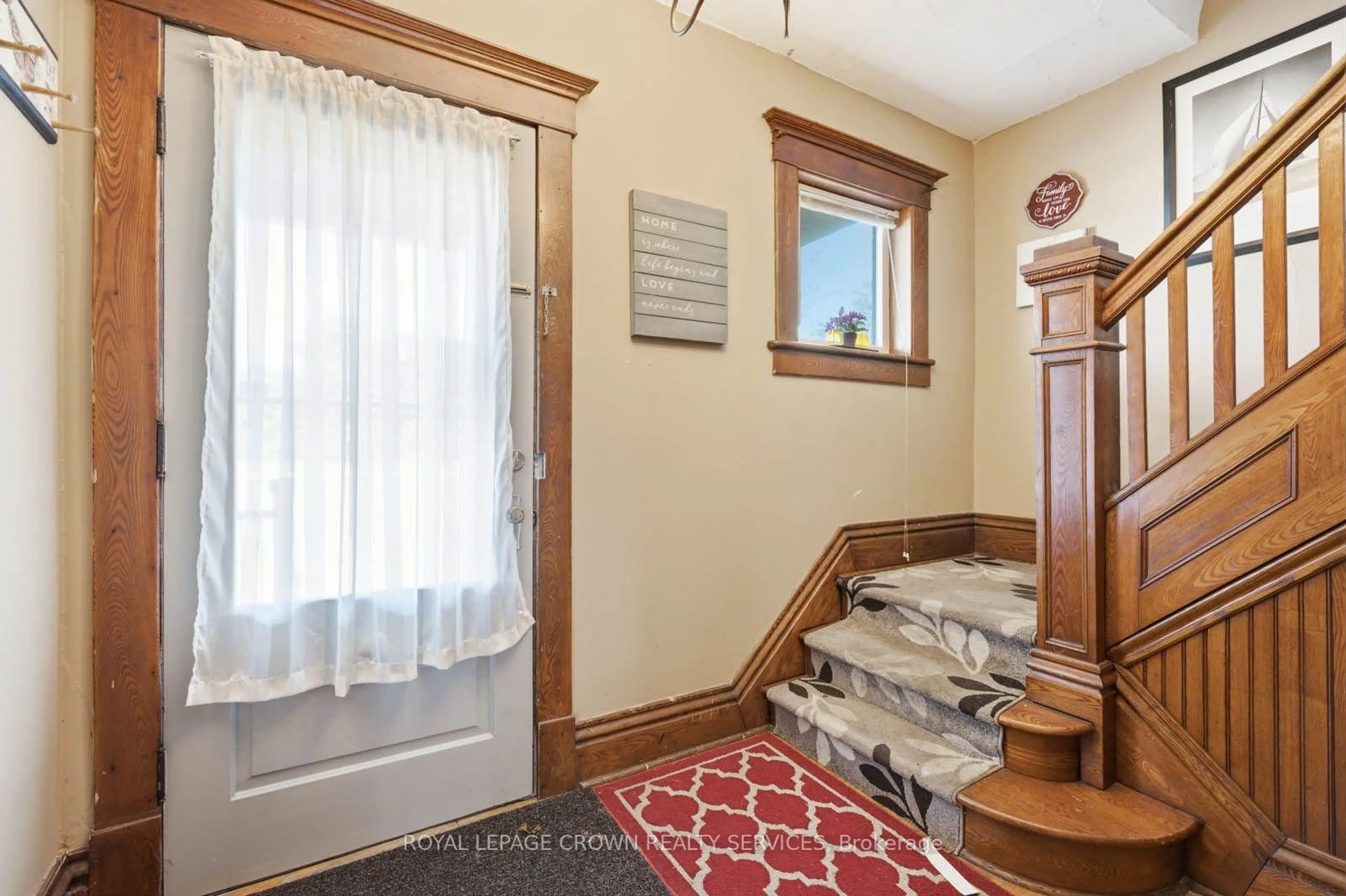 Unknown for 1798 King St, Cambridge Ontario N3H 3R8